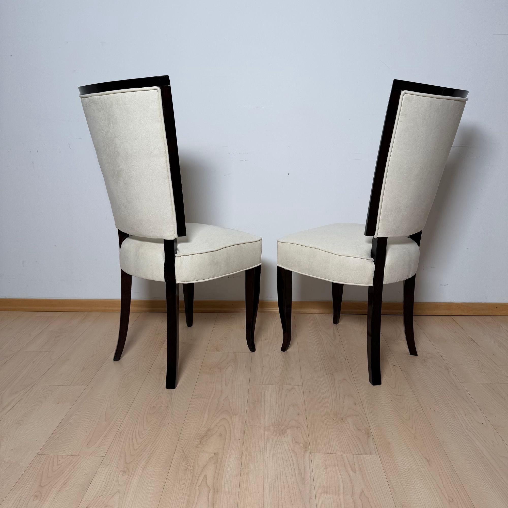 Table de salle à manger Art Deco avec 10 chaises, ébène de Macassar, laiton, Paris circa 1930 en vente 7