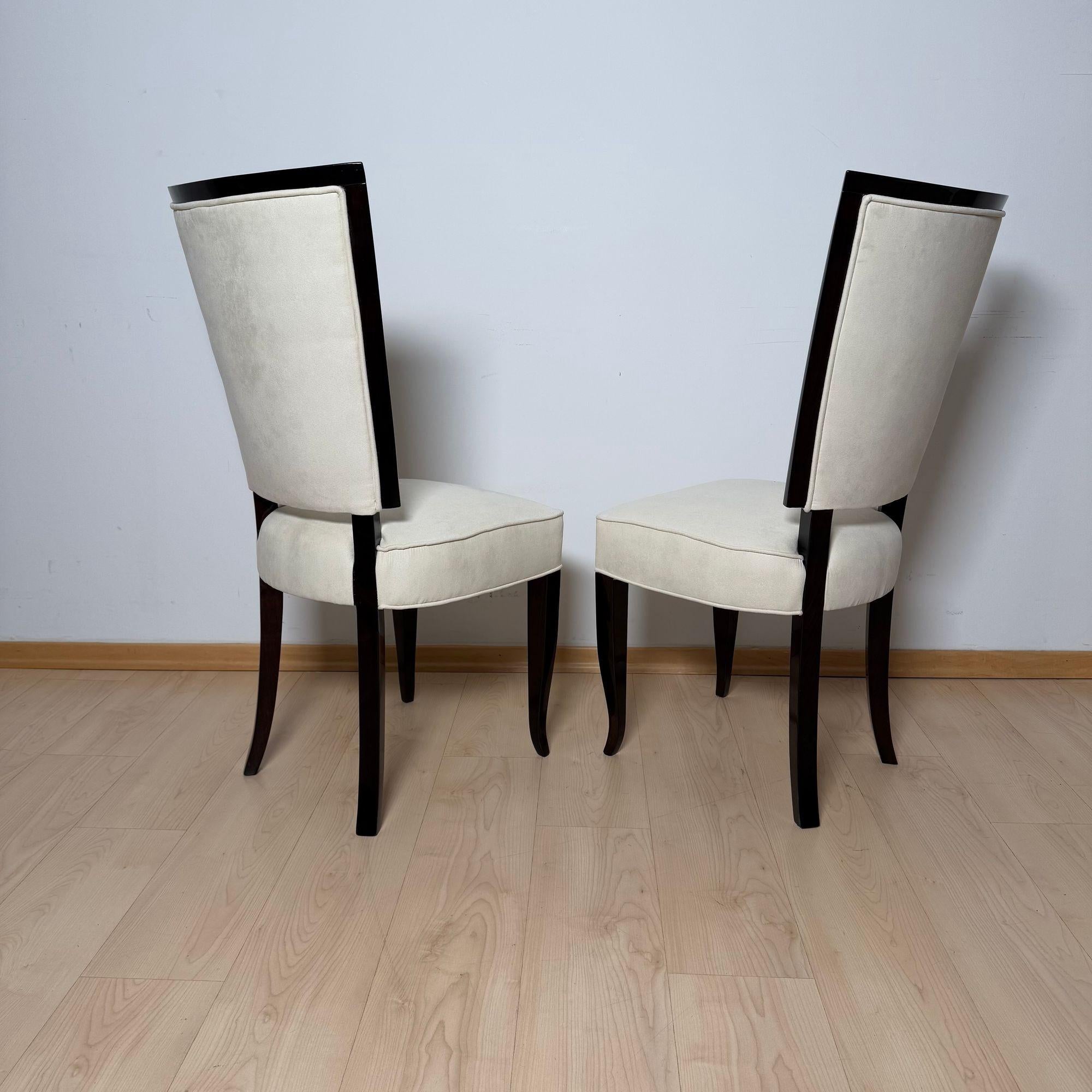 Table de salle à manger Art Deco avec 10 chaises, ébène de Macassar, laiton, Paris circa 1930 en vente 7
