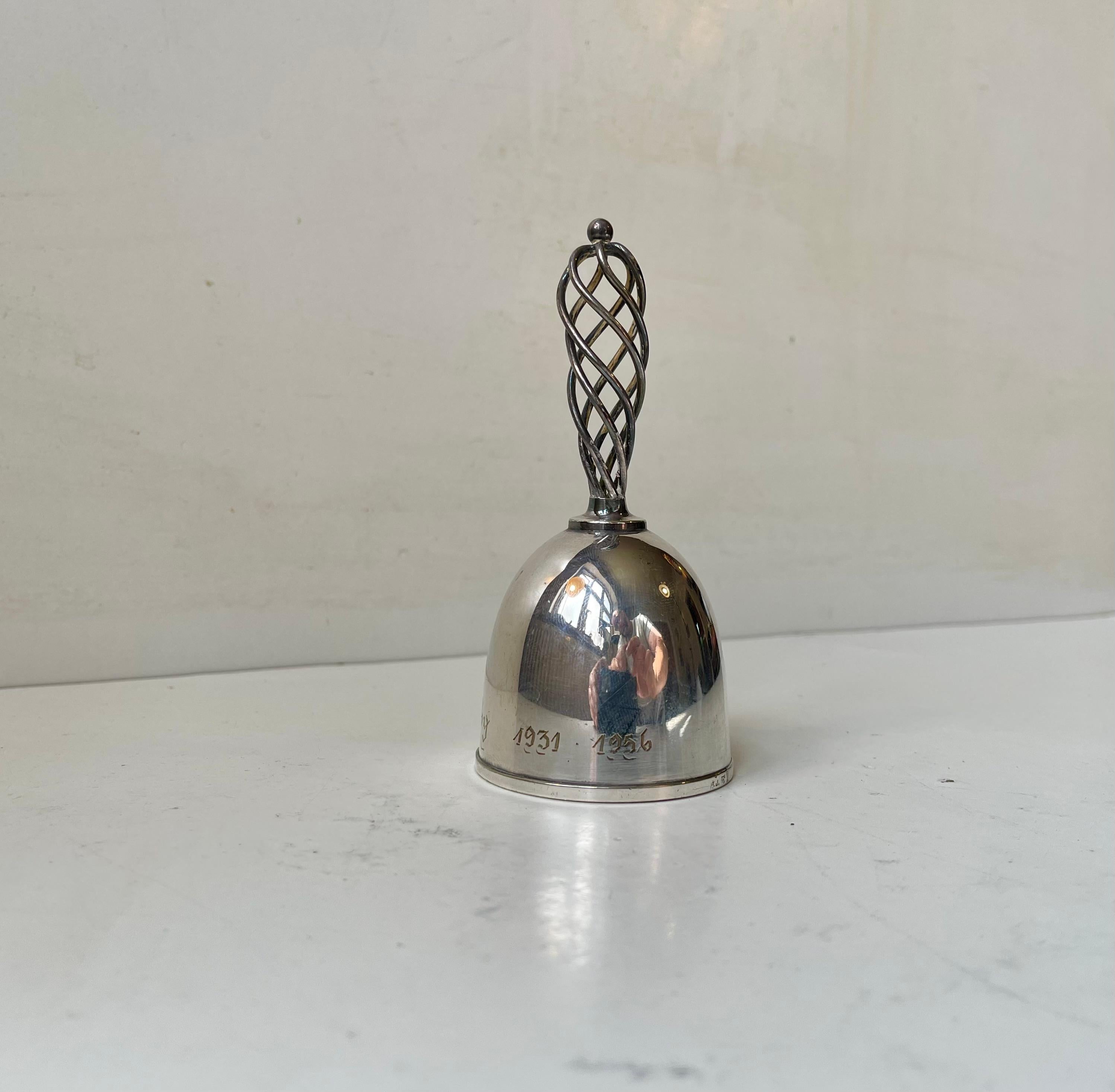 Campana da pranzo o campana da maggiordomo in stile Art Déco in placca d'argento di Hans Jensen, anni '30 in vendita 2