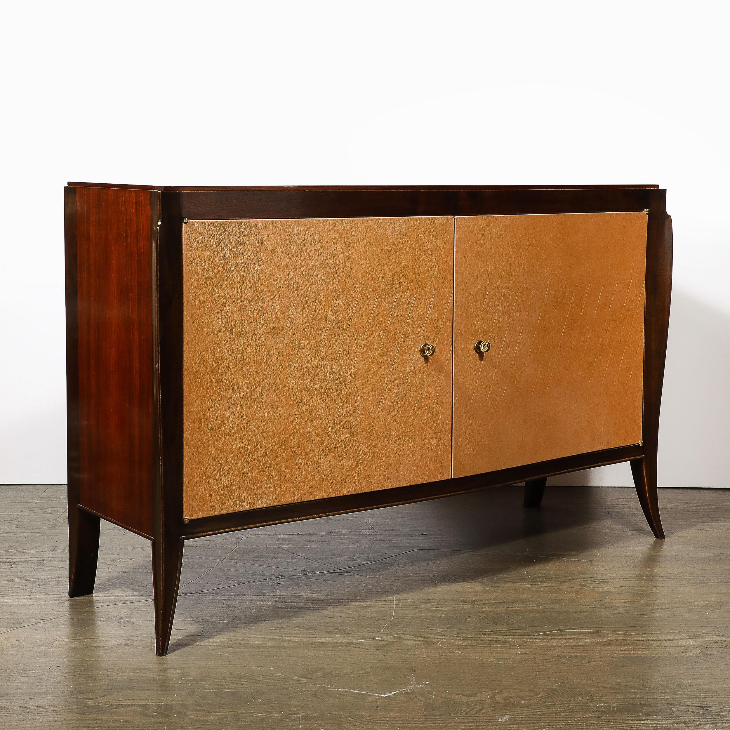 Francese Credenza in stile Art Déco Directoire in noce e ante in pelle di cuoio in vendita