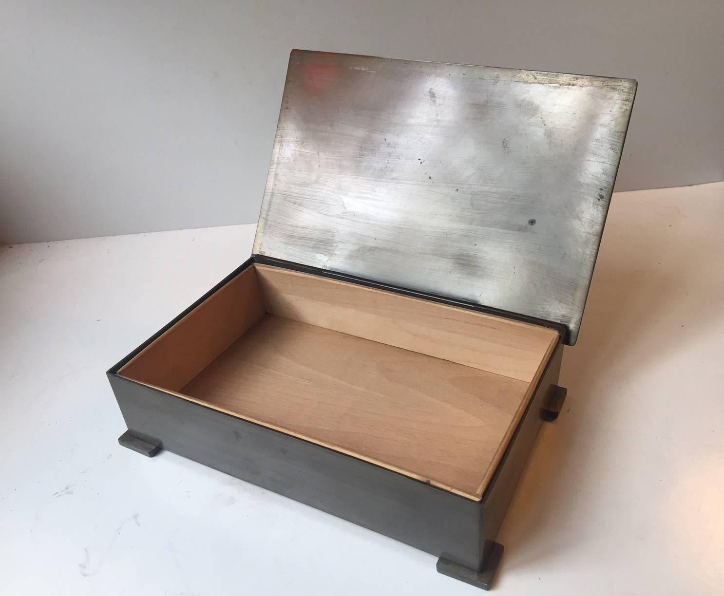 Art Deco Disko Metal Cigar Box with Motif' by N. Dam Ravn, Denmark, 1930s In Good Condition For Sale In Esbjerg, DK