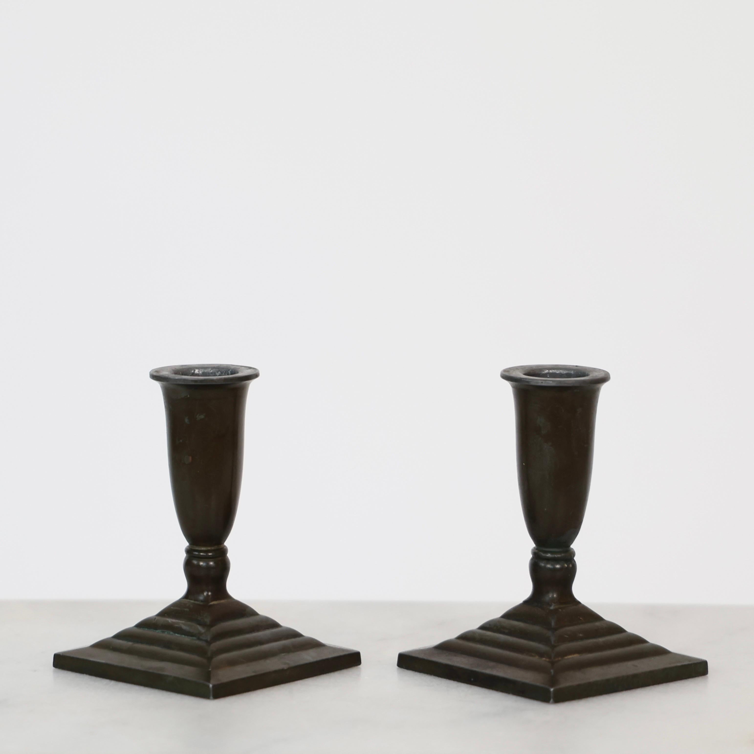 Metà XX secolo Portacandele Diskometal Art Deco di Just Andersen, anni '30, Danimarca in vendita