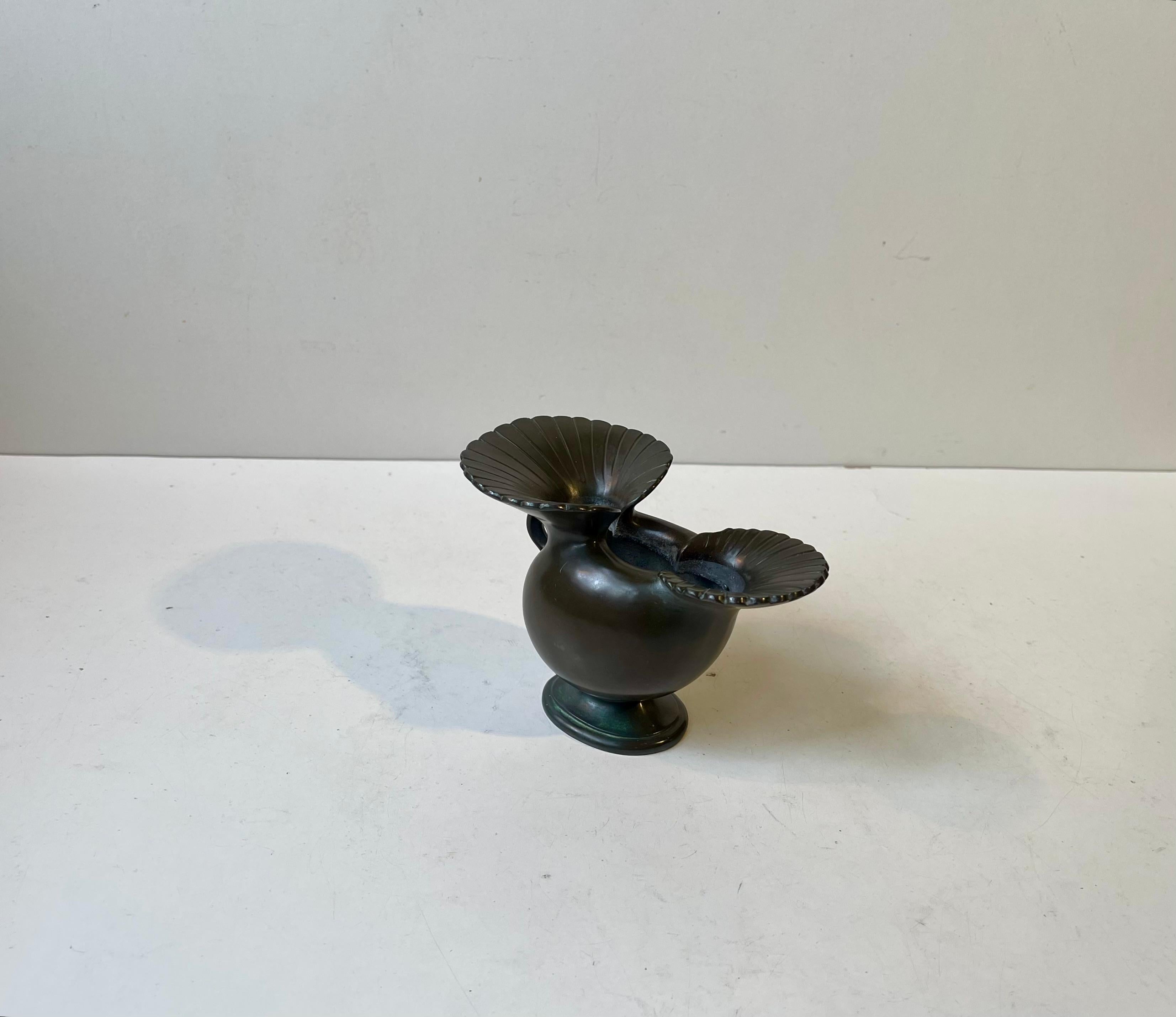 Metallo Vaso Art Deco Diskometal 'Hen' di Just Andersen, anni '30