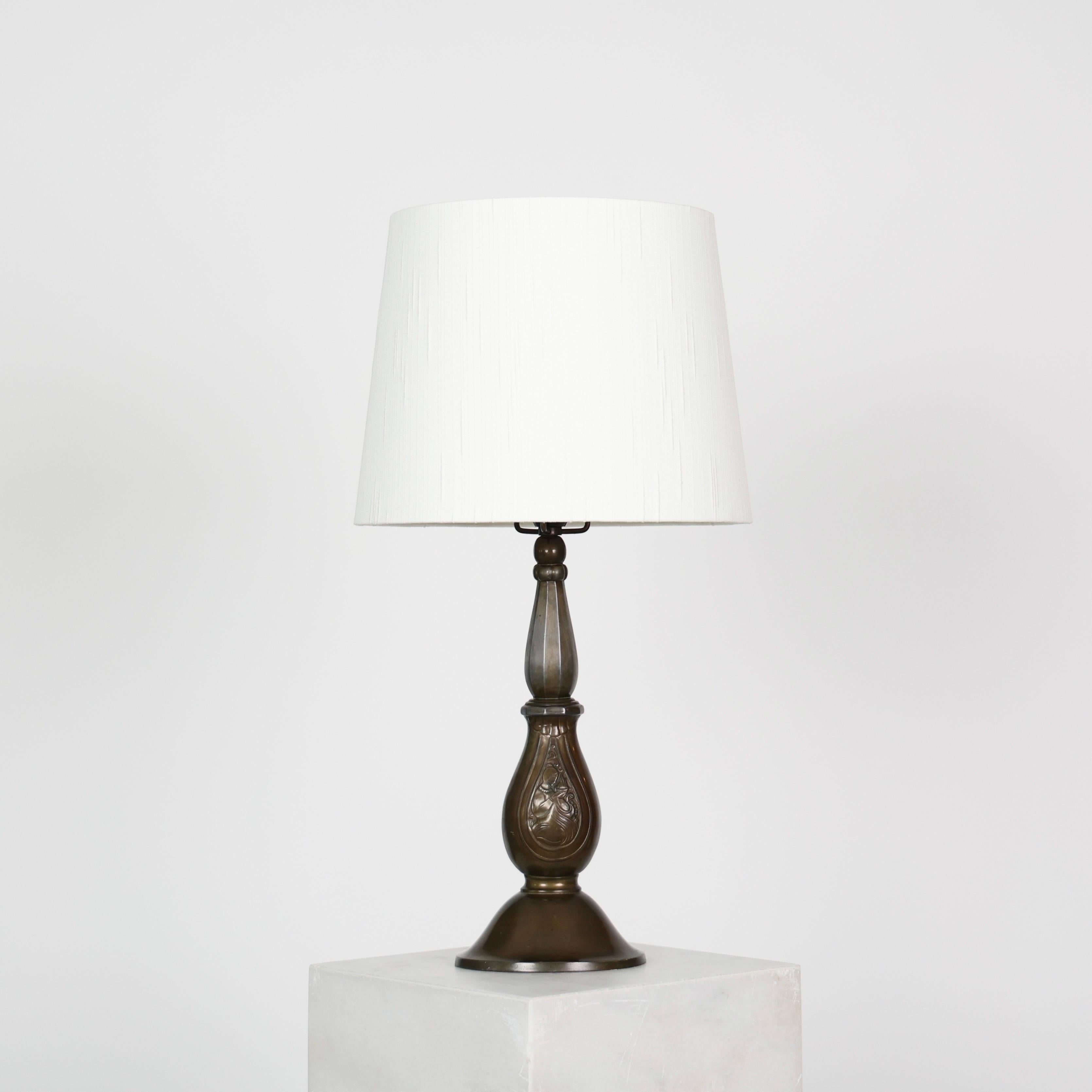 Lámparas de mesa Art Déco Diskometal Just Andersen, Años 20, Dinamarca principios del siglo XX en venta