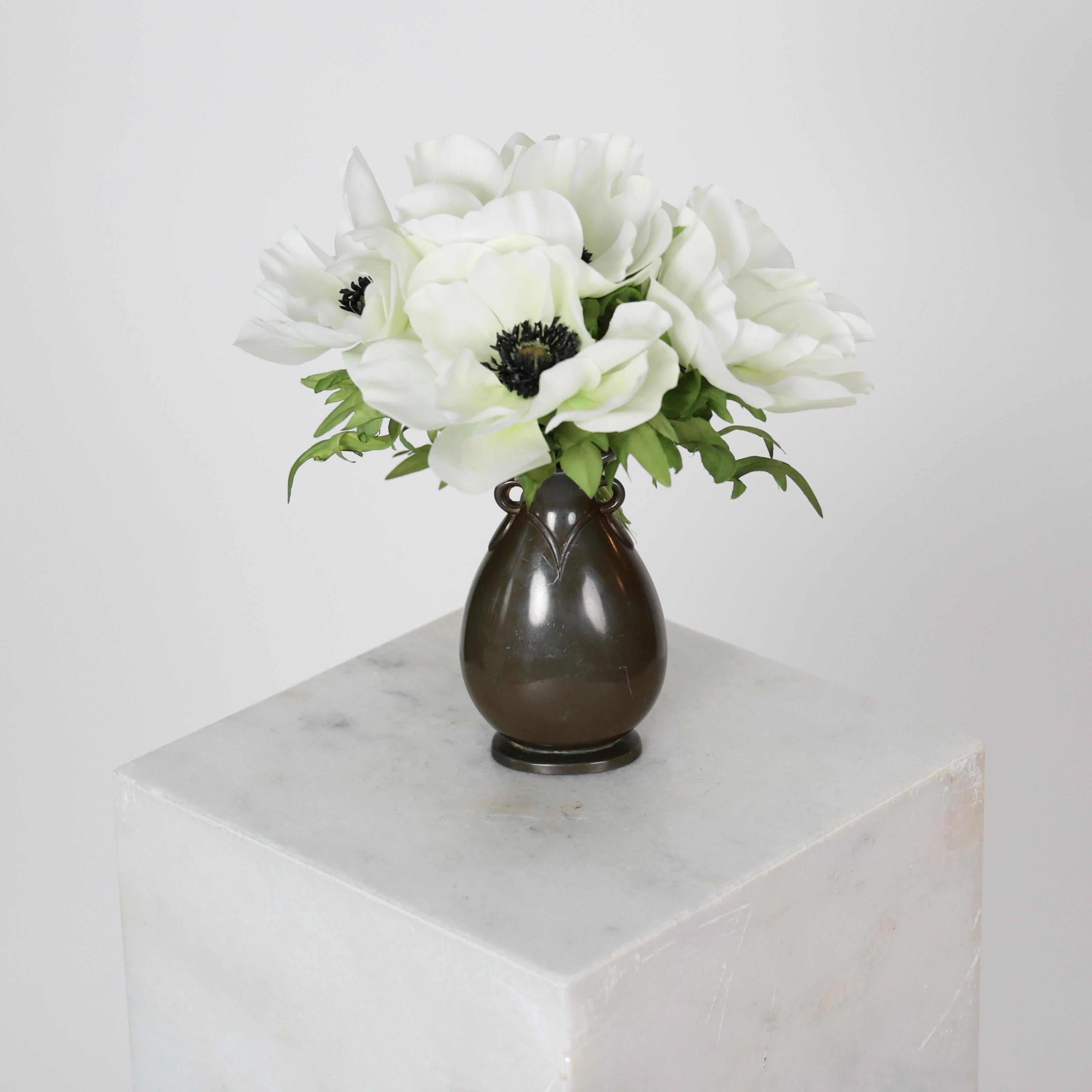 Inizio XX secolo Art Deco Diskometal Vase by Just Andersen, 1920s, Denmark in vendita