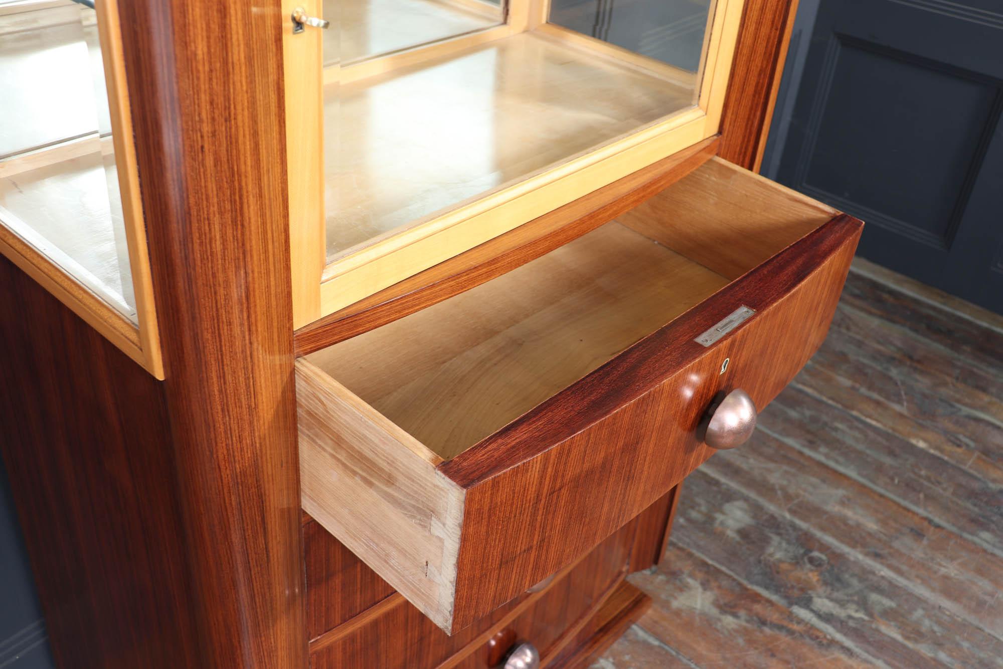 Art Deco Display Cabinet c.1930s For Sale 2