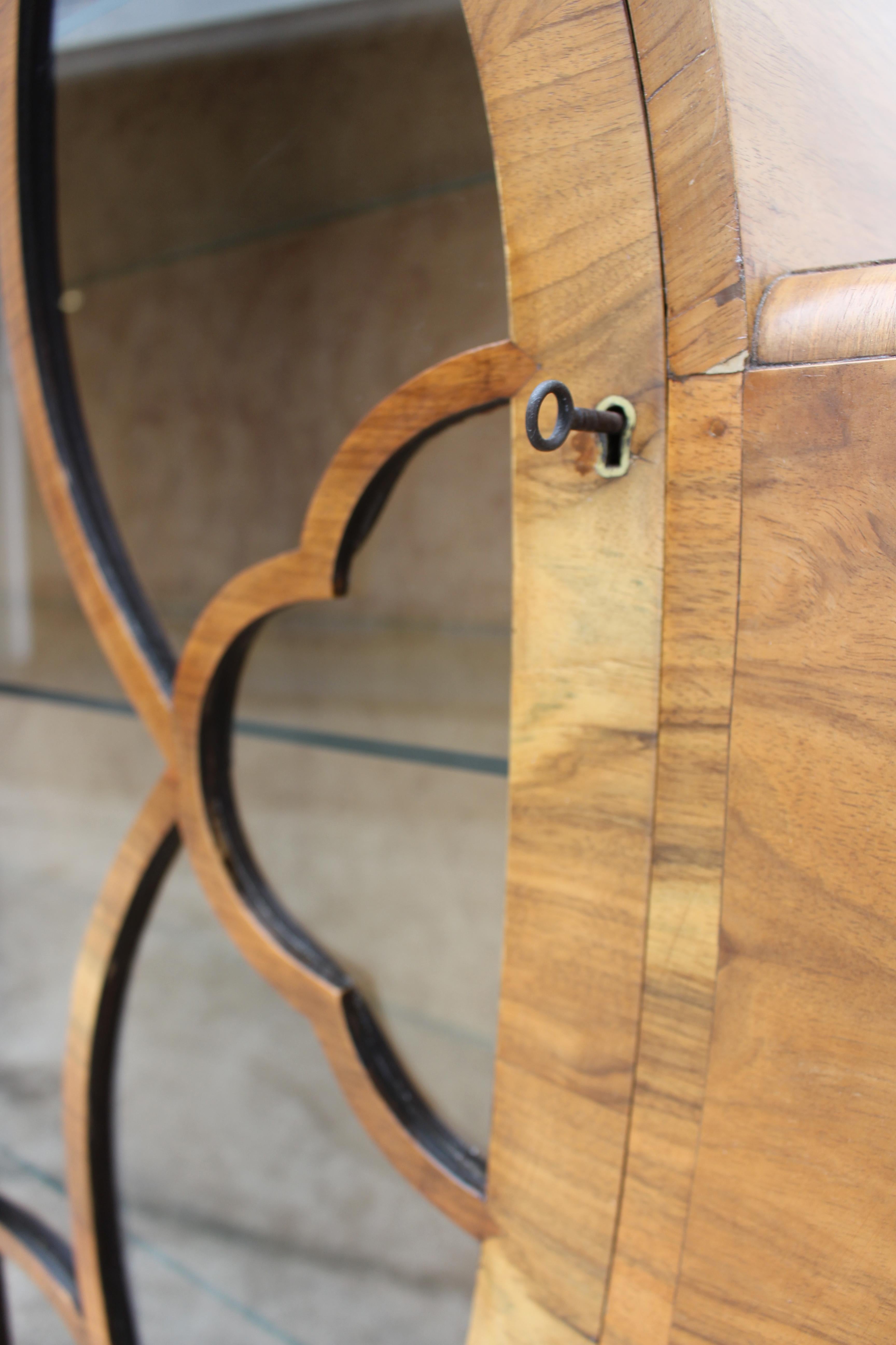 Art Deco Display Cabinet in Walnut, English, c1930s 3