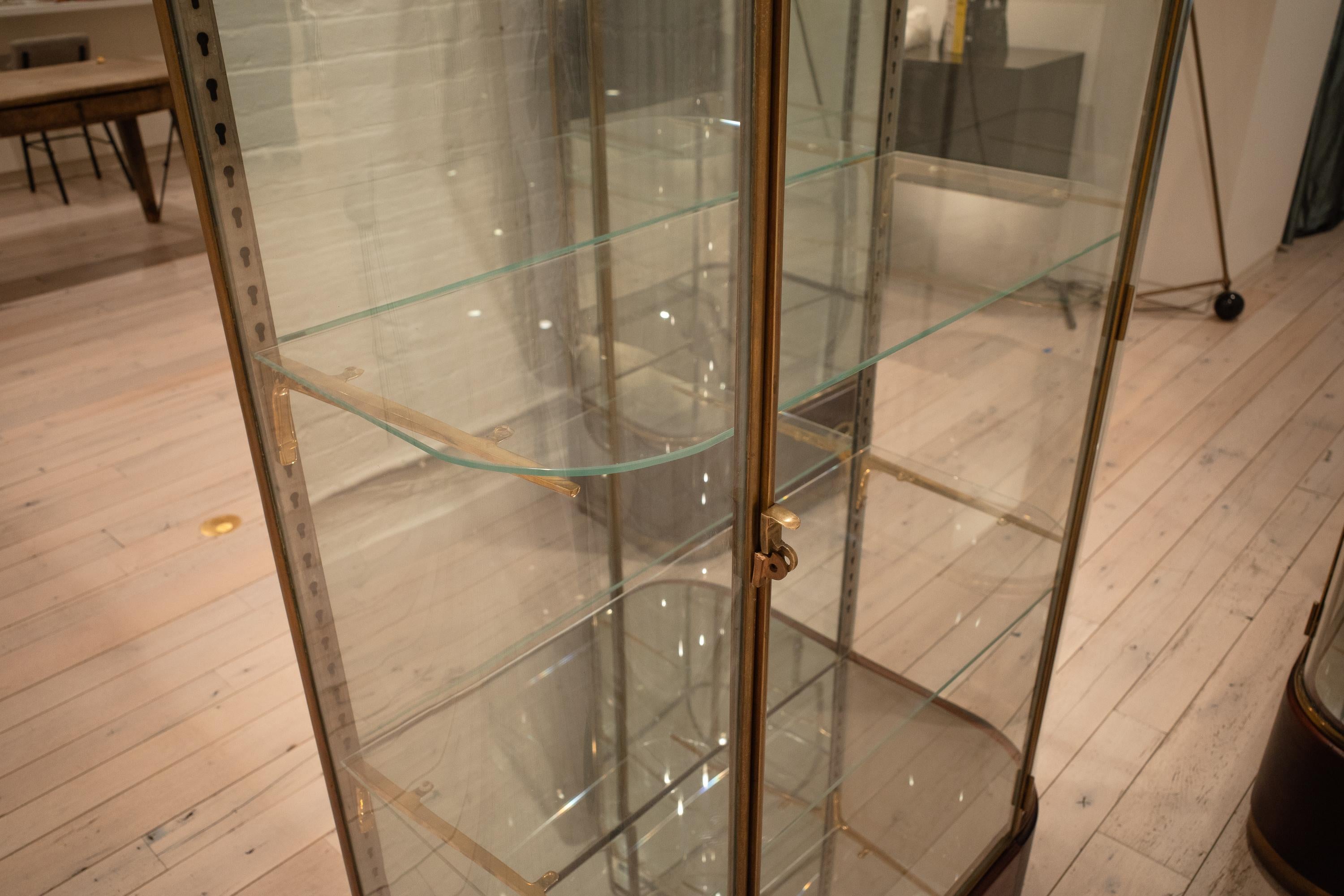 Art Deco Display Case with Curved Glass by Lena (Large) For Sale 5