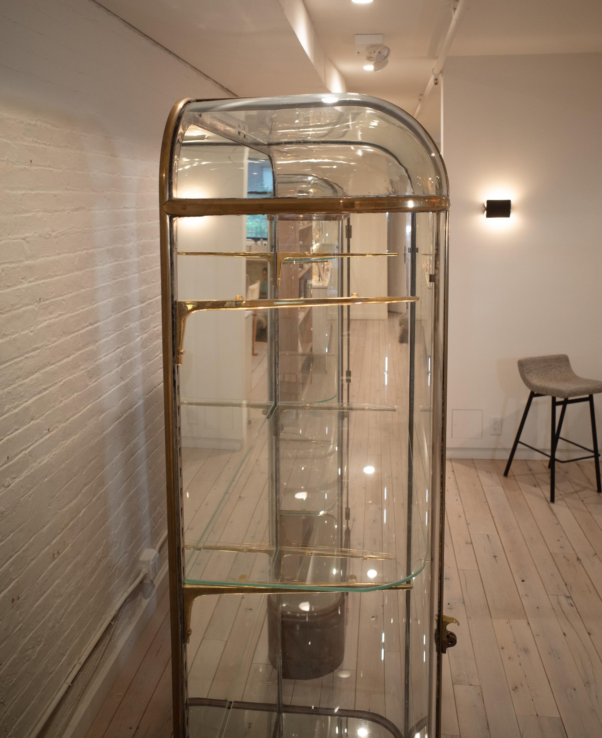 Art Deco Display Case with Curved Glass by Lena (Large) For Sale 4