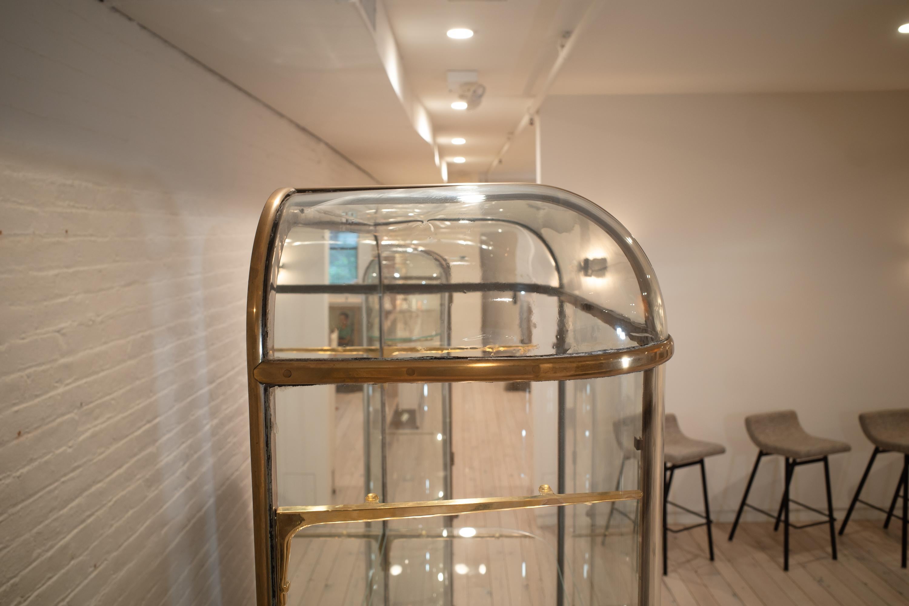 Art Deco Display Case with Curved Glass by Lena (Large) For Sale 5