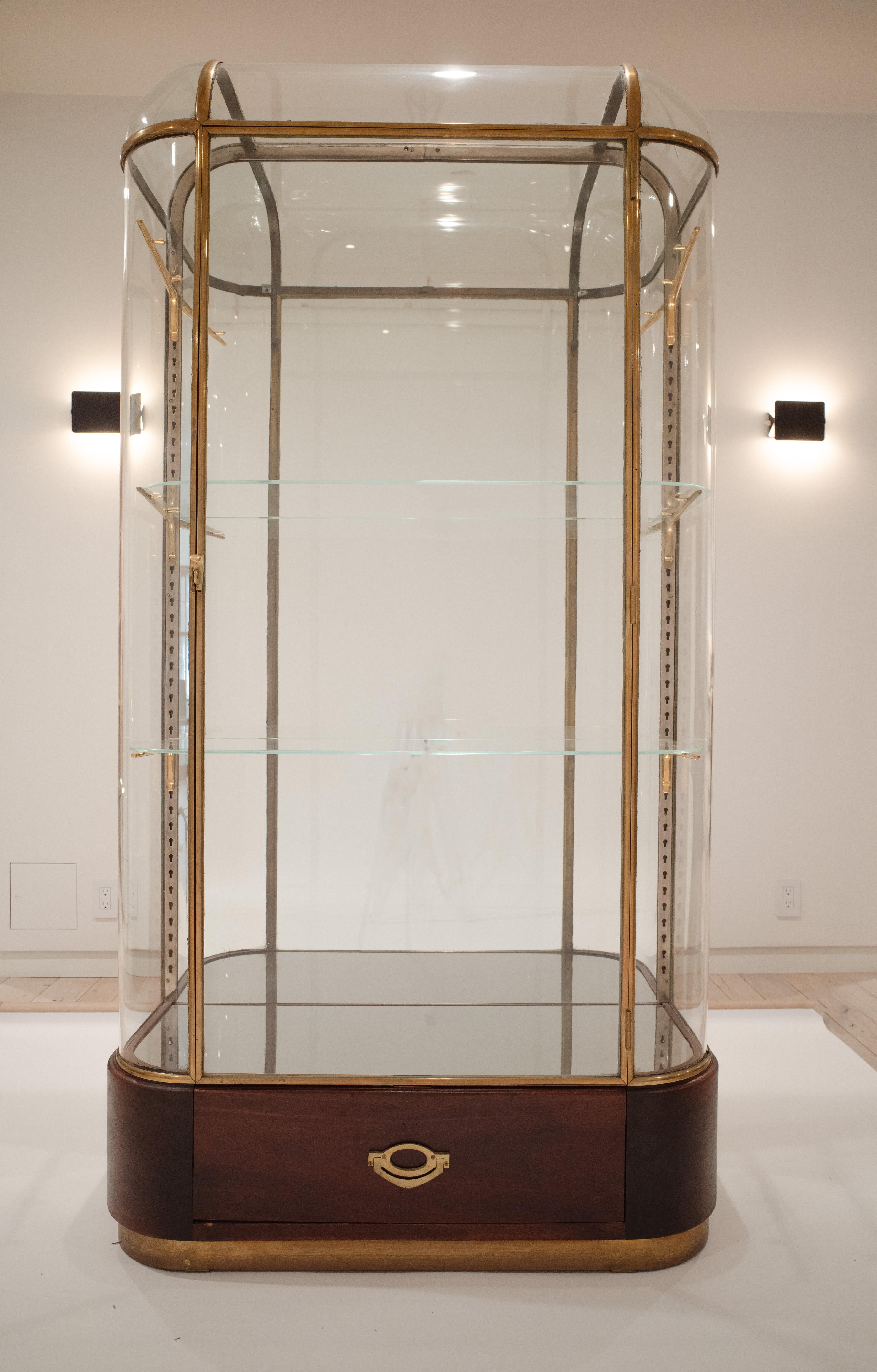 Art Deco Display Case with Curved Glass by Lena (Large) For Sale 6