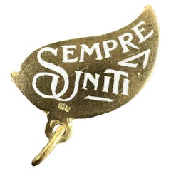 Colgante Art Decó Divisi Ma Sempre Unite de oro amarillo de 18 quilates con esmalte