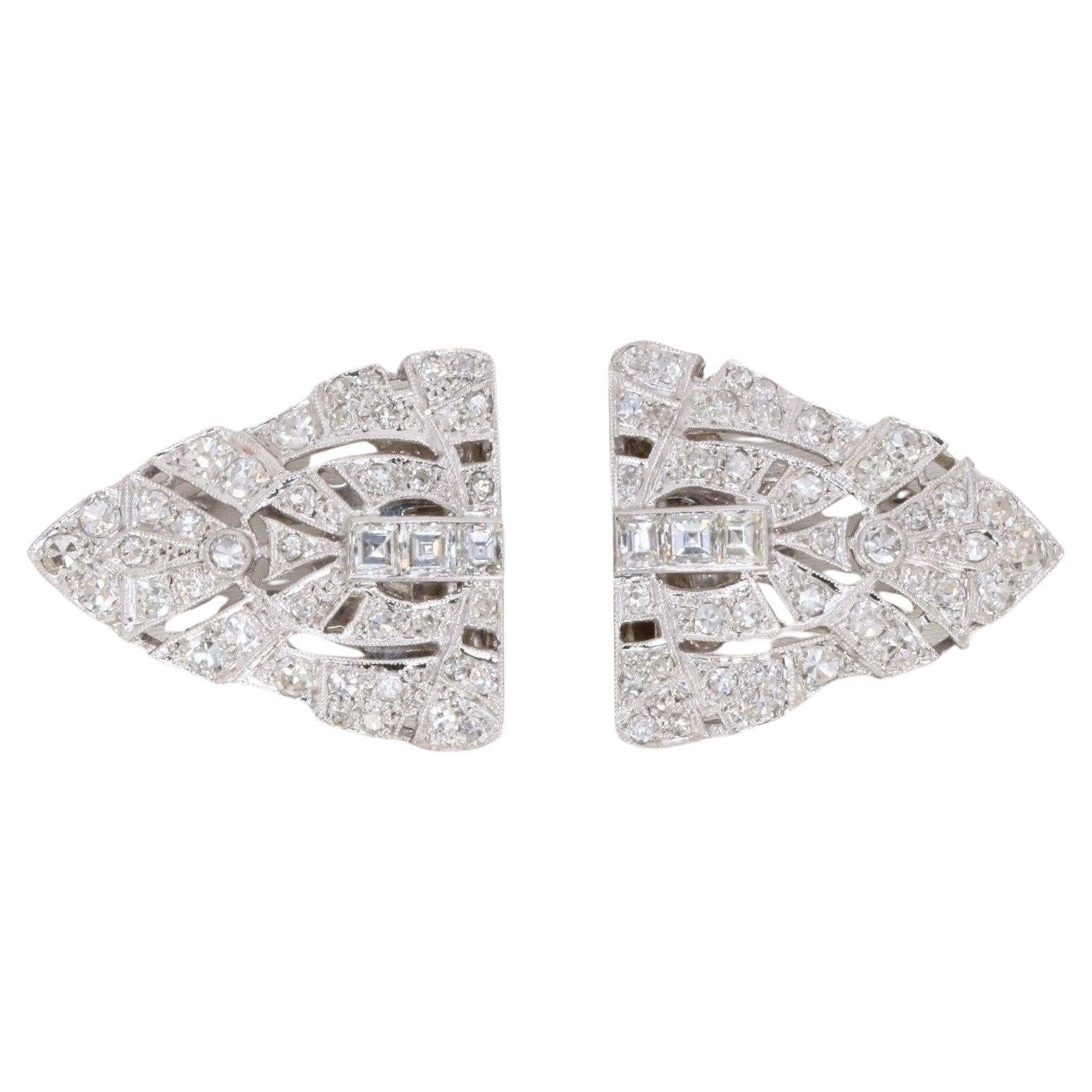 Art Deco Double-Clip Brooch in Gold and Platinum with Diamonds