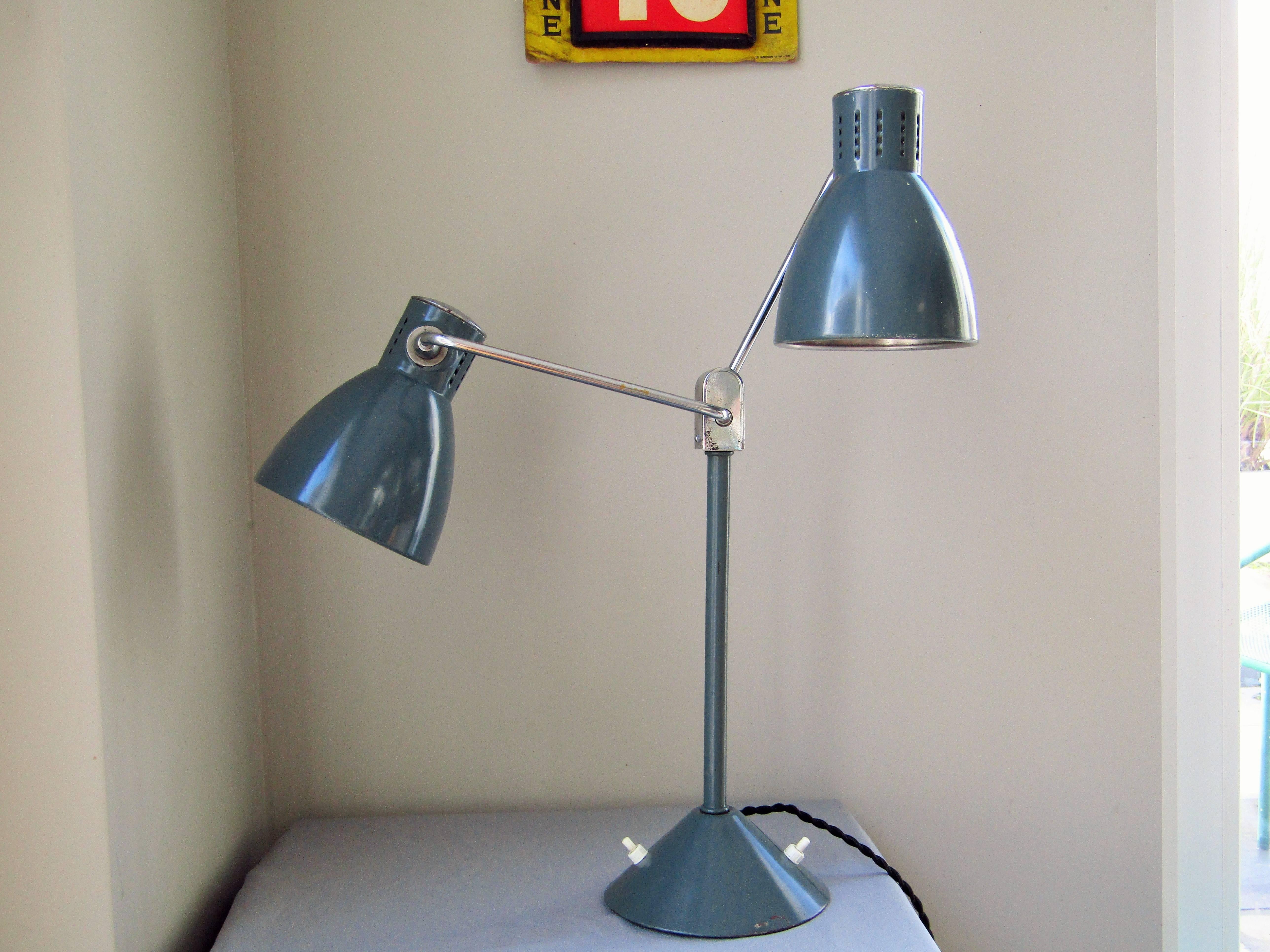 Milieu du XXe siècle Lampe de bureau Art Déco par Jumo, France, années 1940 en vente