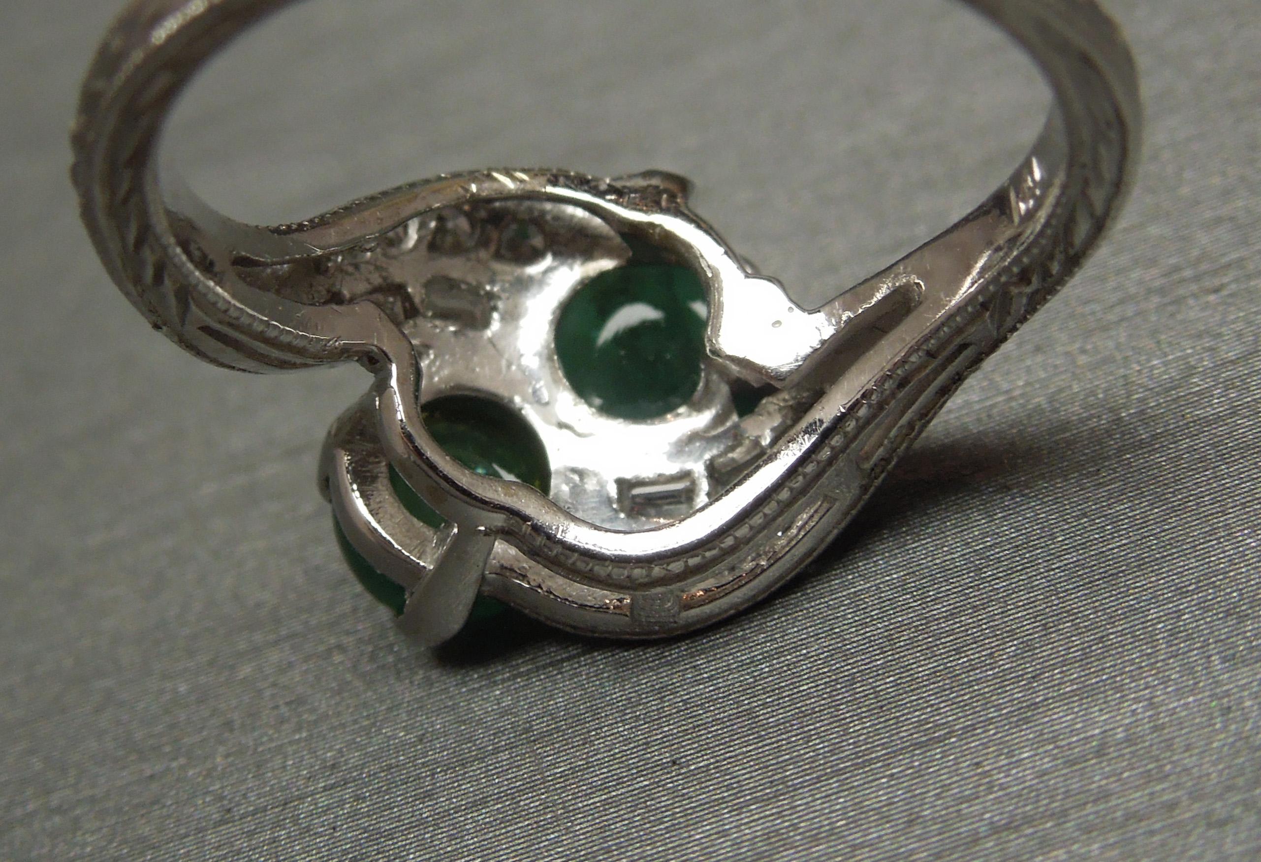Art Deco Double Emerald 14 Karat ByPass Ring For Sale 6