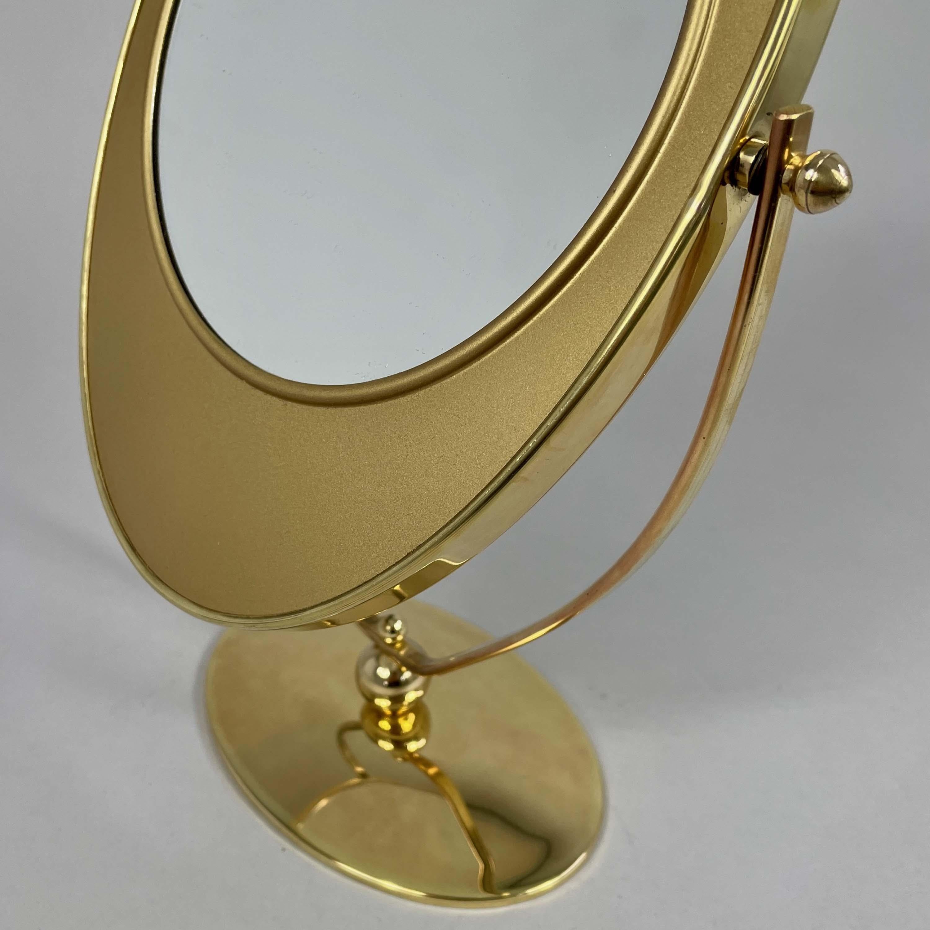 Art Deco Double-Sided Brass Table Mirror, Suecia Años 40 en venta 3