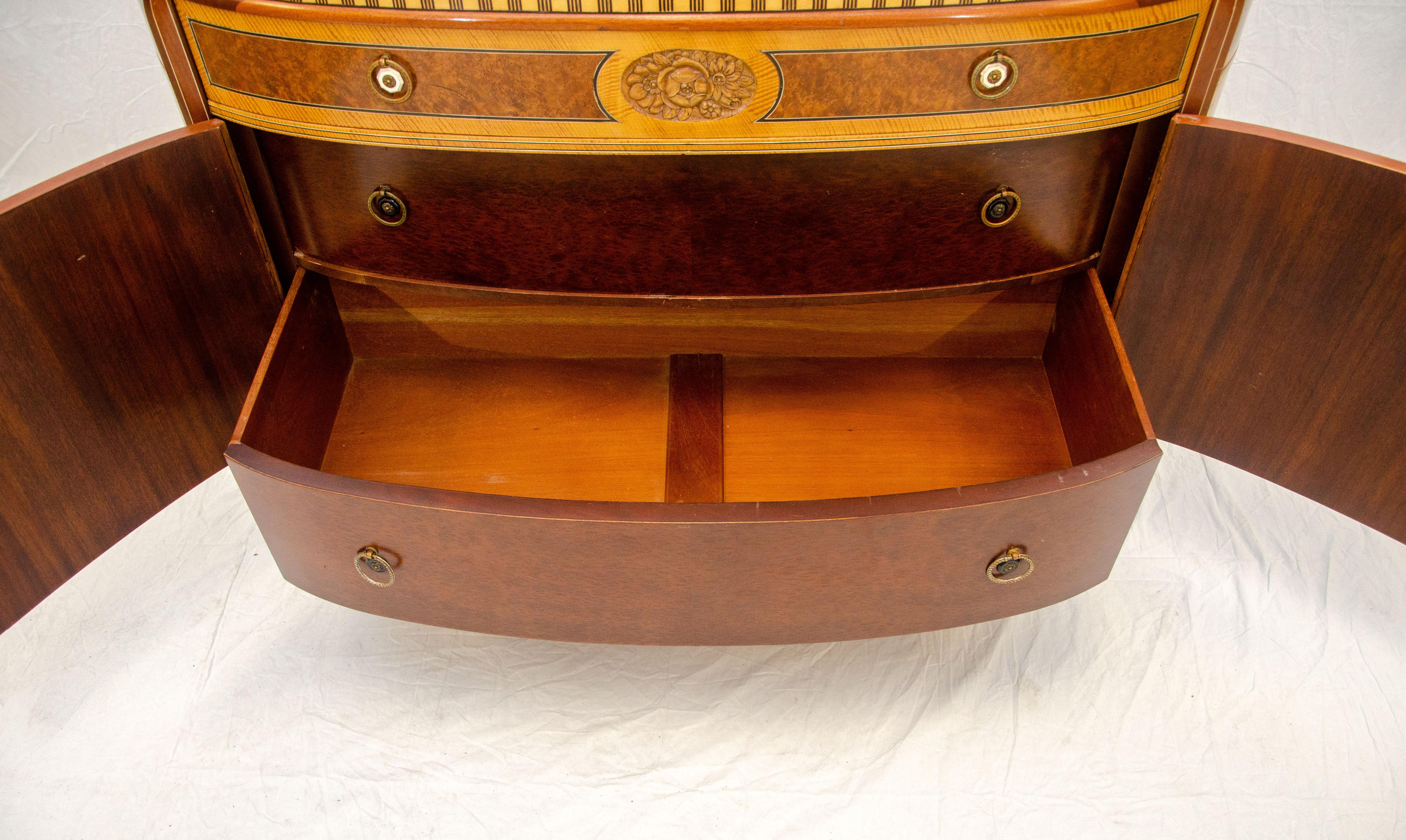 Art-Déco-Kommode / Buffet von Robert W. Irwin, Royal Furniture im Angebot 9