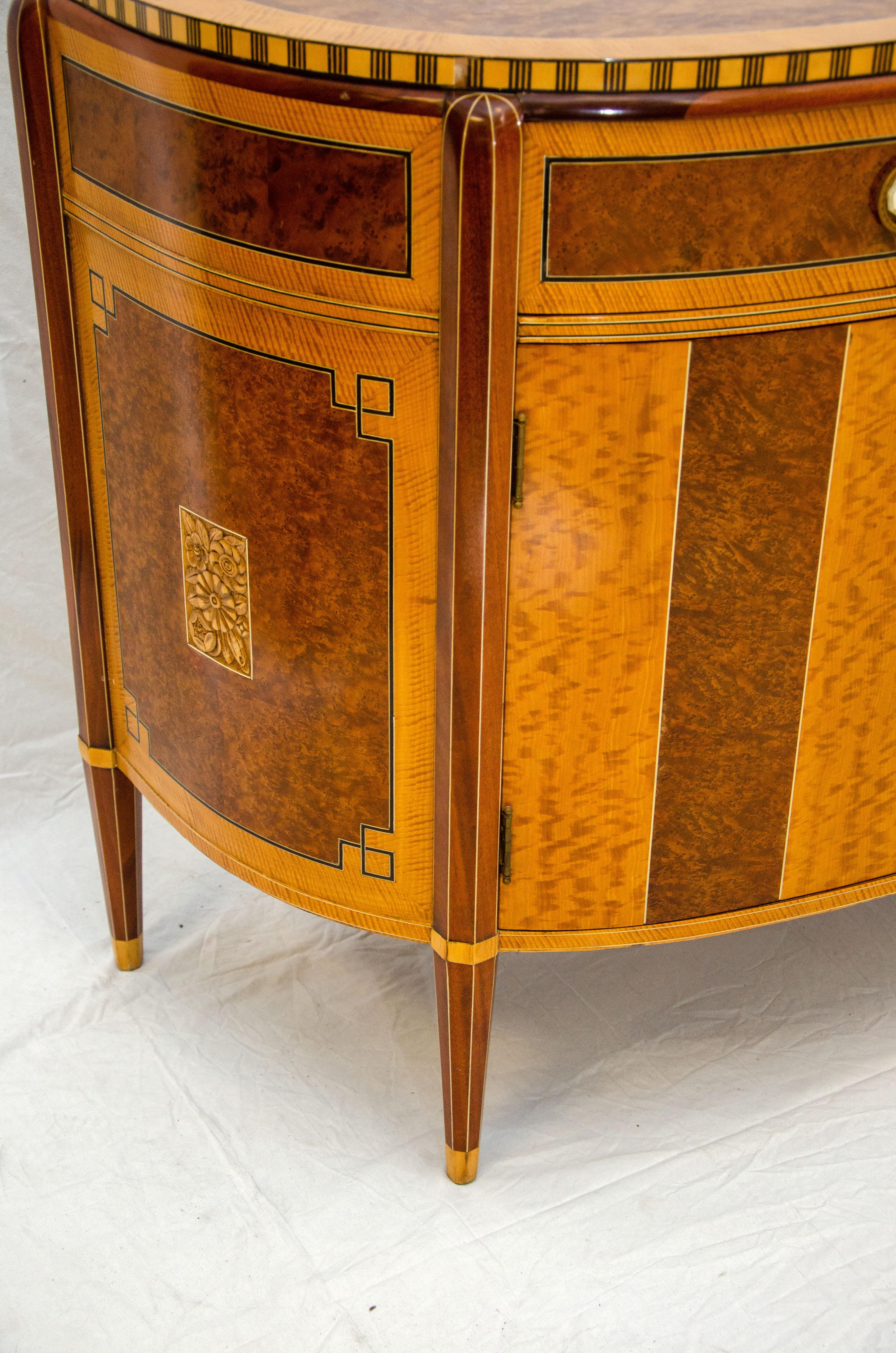 Art Deco Dresser / Buffet by Robert W. Irwin, Royal Furniture In Good Condition For Sale In Crockett, CA