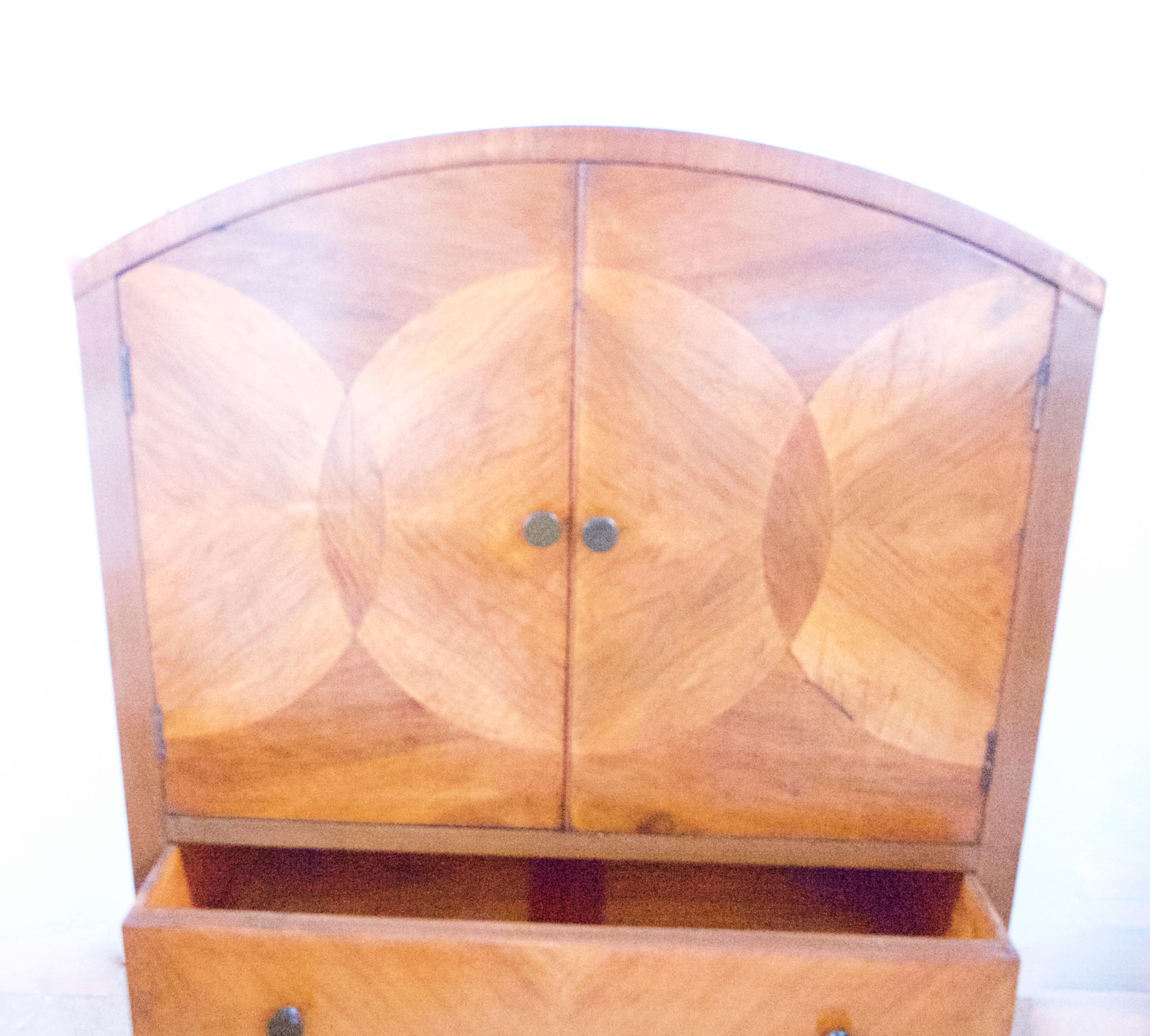 Art Deco Dresser/Linen Cupboard with Marquetry Doors and Two Drawers, 1930 For Sale 2