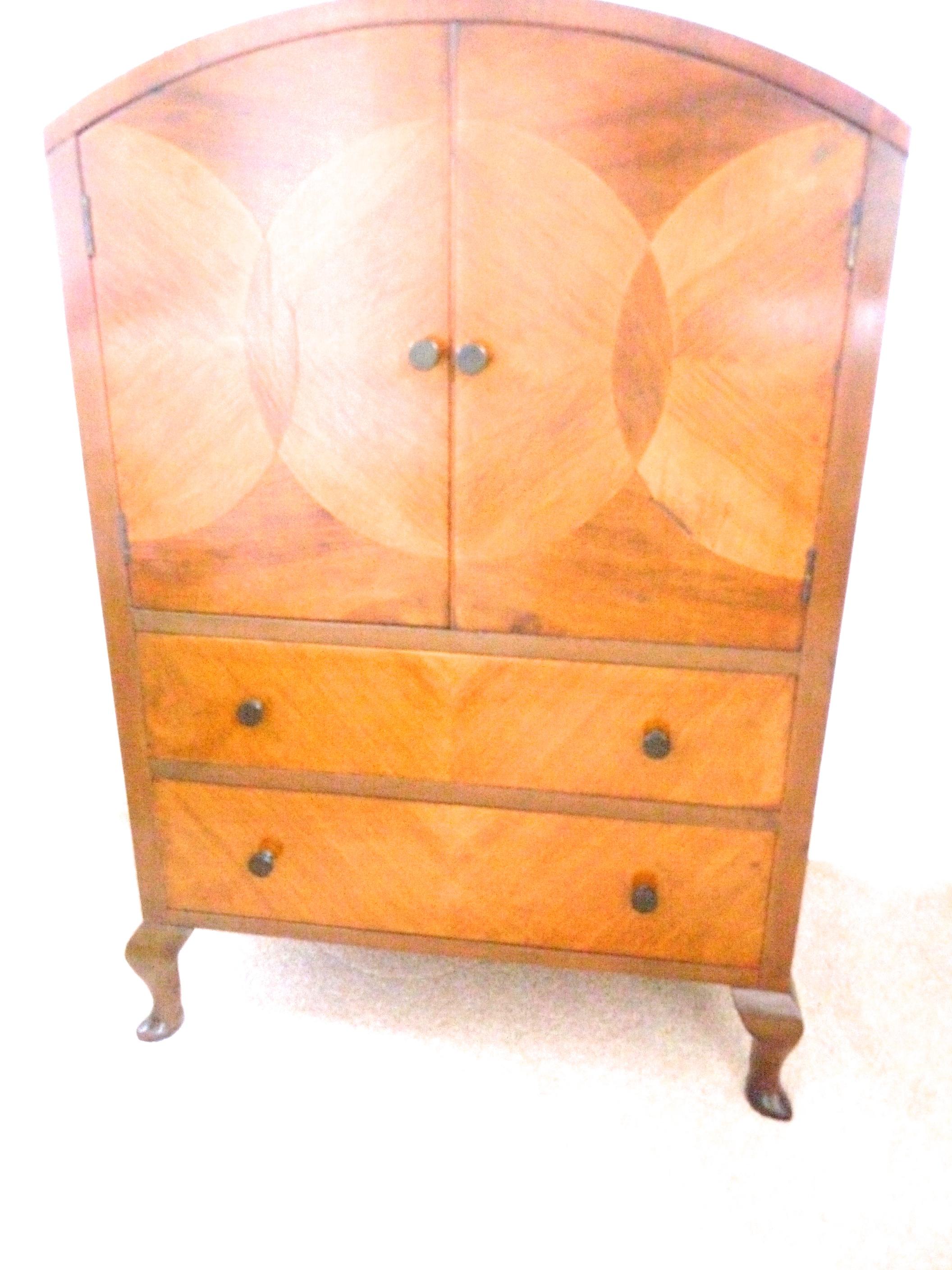 1930 dresser