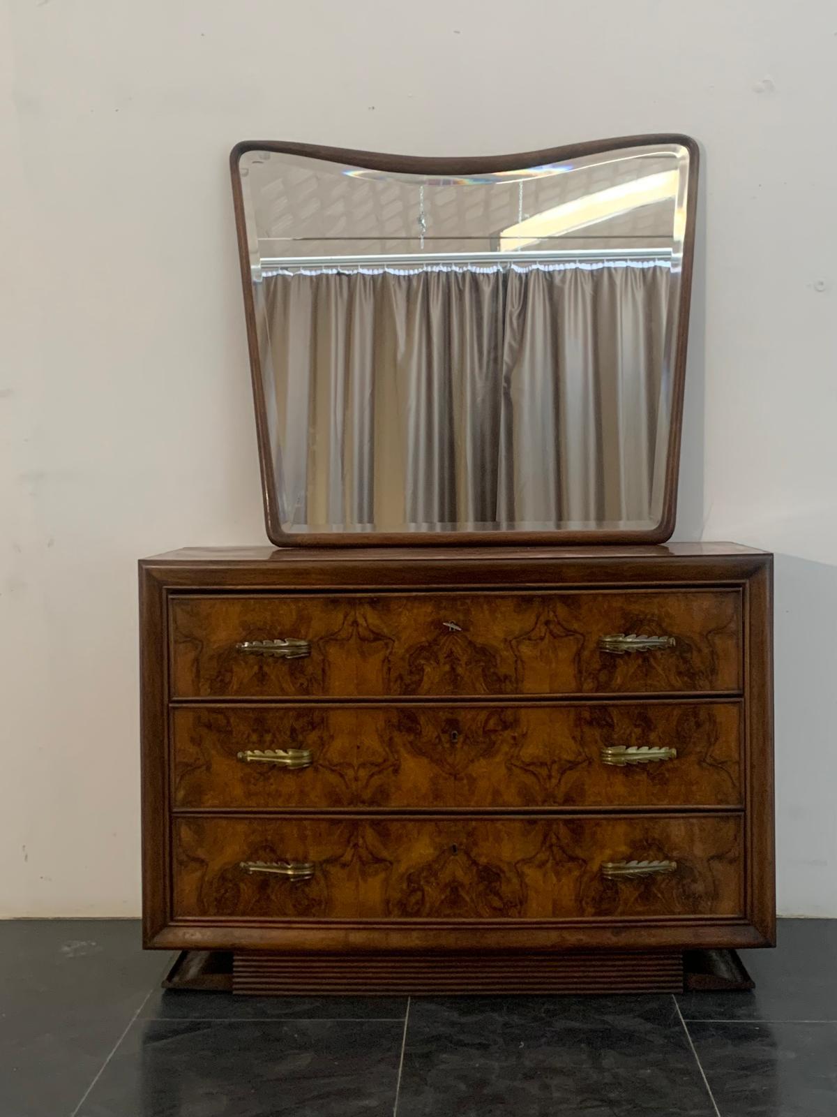 Comò Art Deco con maniglie in bronzo in radica di noce di Premuda, anni '30 in vendita 3