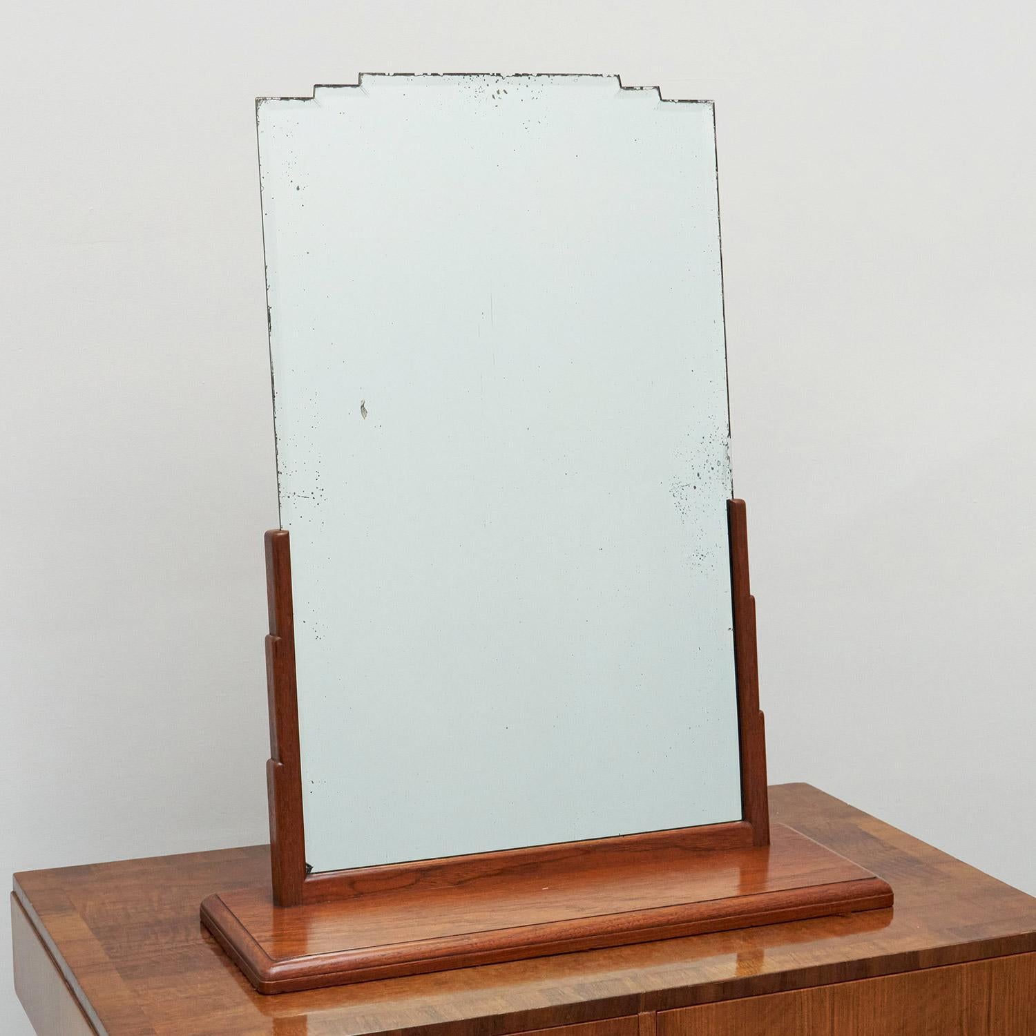 Art Deco Dressing Mirror by Betty Joel English circa 1930 In Good Condition For Sale In Forest Row, East Sussex