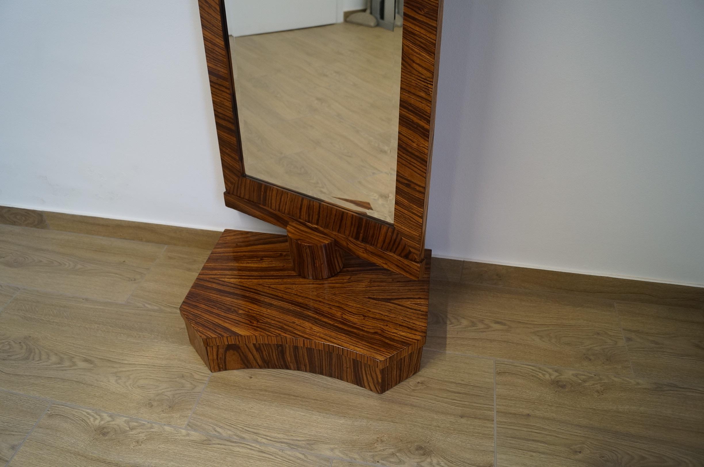 Walnut Art Deco Dressing Table, 1930 Cracow For Sale