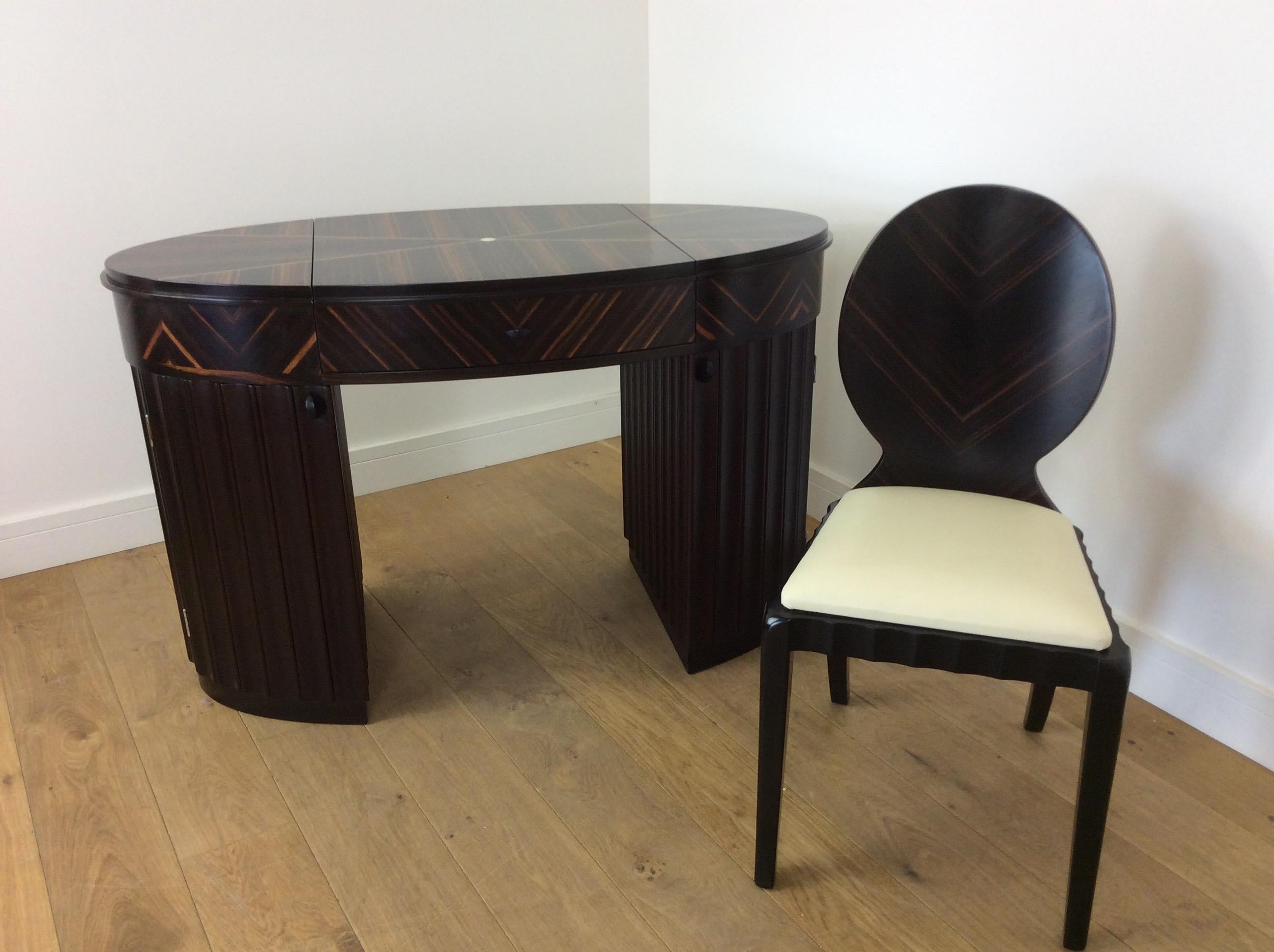 Art Deco Dressing Table and Chair 11