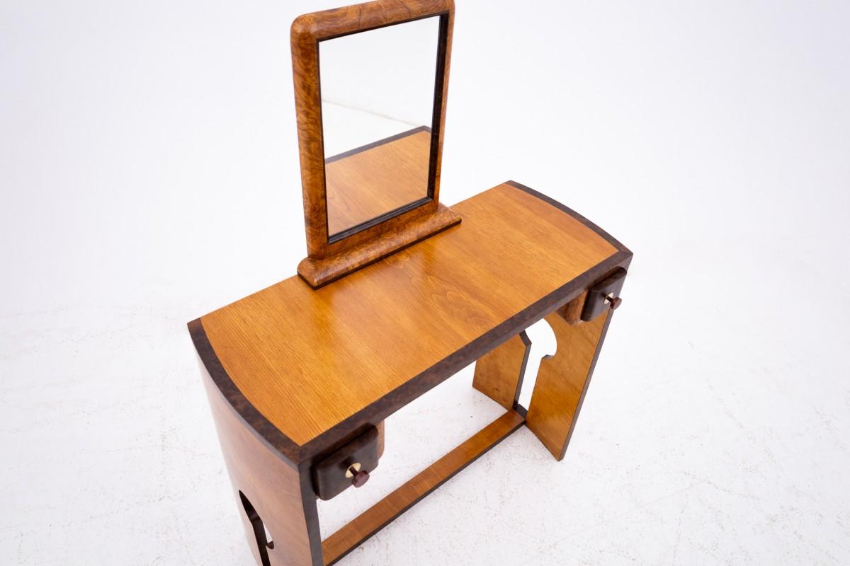 Juego de tocador + silla Art Déco, Polonia, Art Déco, ca. 1940. Nogal en venta