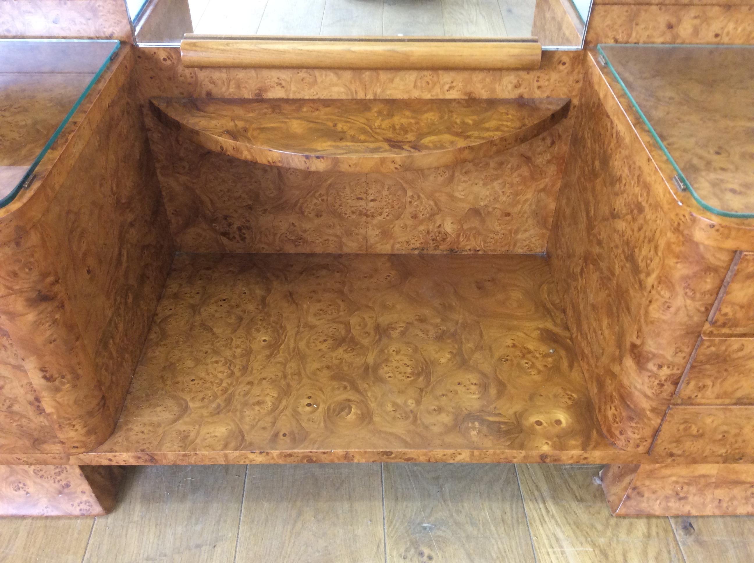 Art Deco Dressing Table in a Beautiful Bird's-Eye Maple For Sale 1