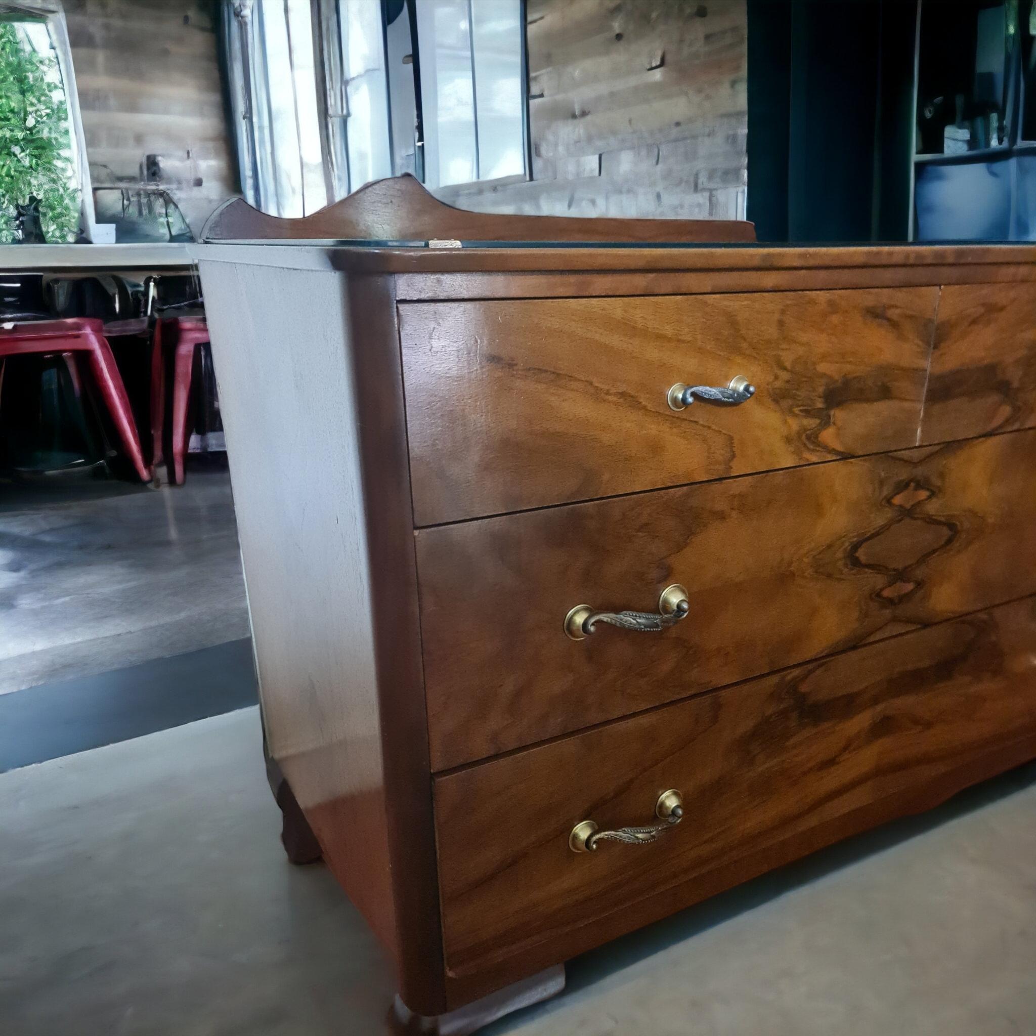 Art deco dressing table in burr walnut, 1940s In Good Condition In TARBES, FR