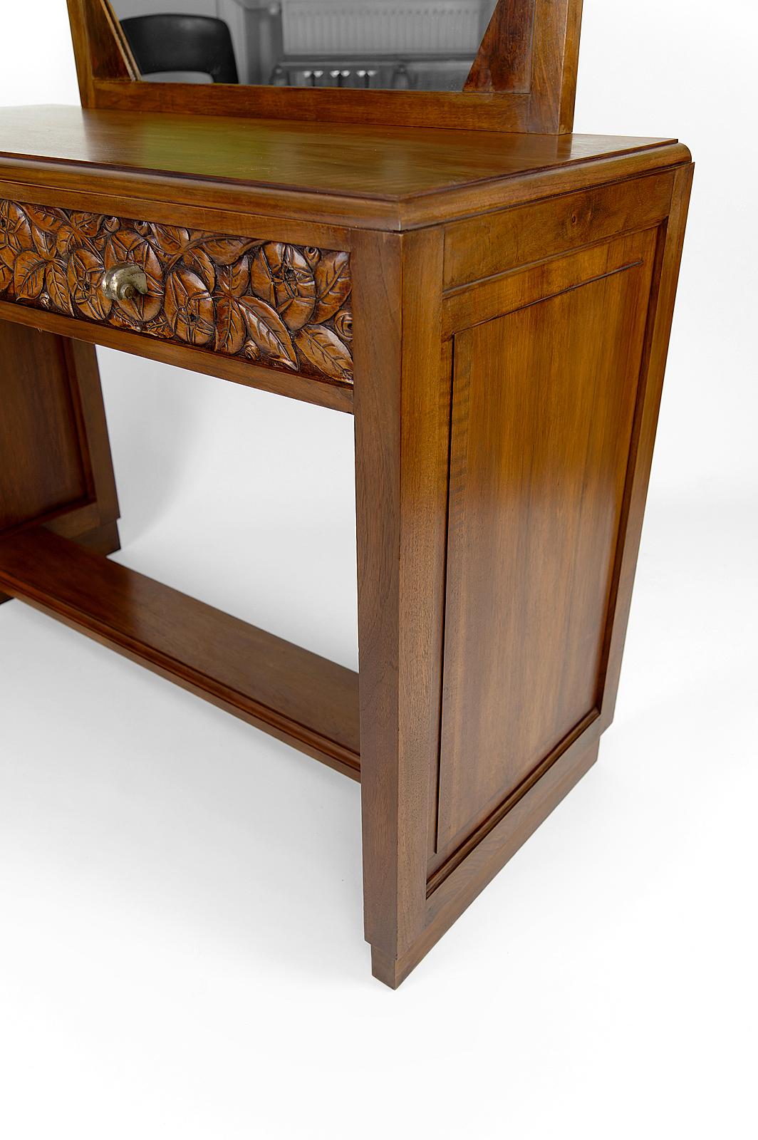 Art Deco Dressing Table in Carved Walnut, France, circa 1930 For Sale 7