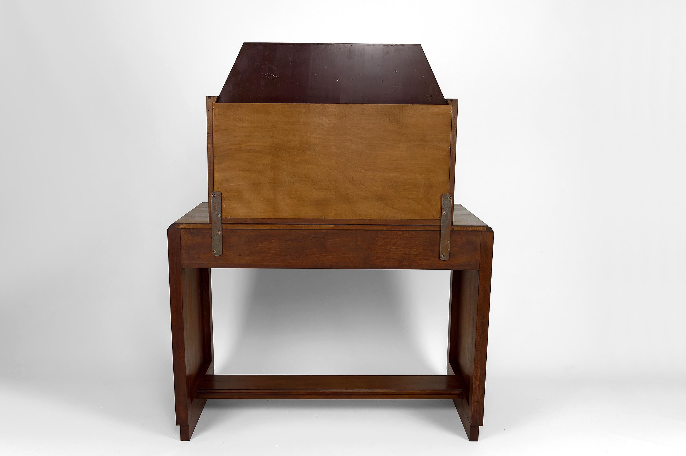 Art Deco Dressing Table in Carved Walnut, France, circa 1930 For Sale 14