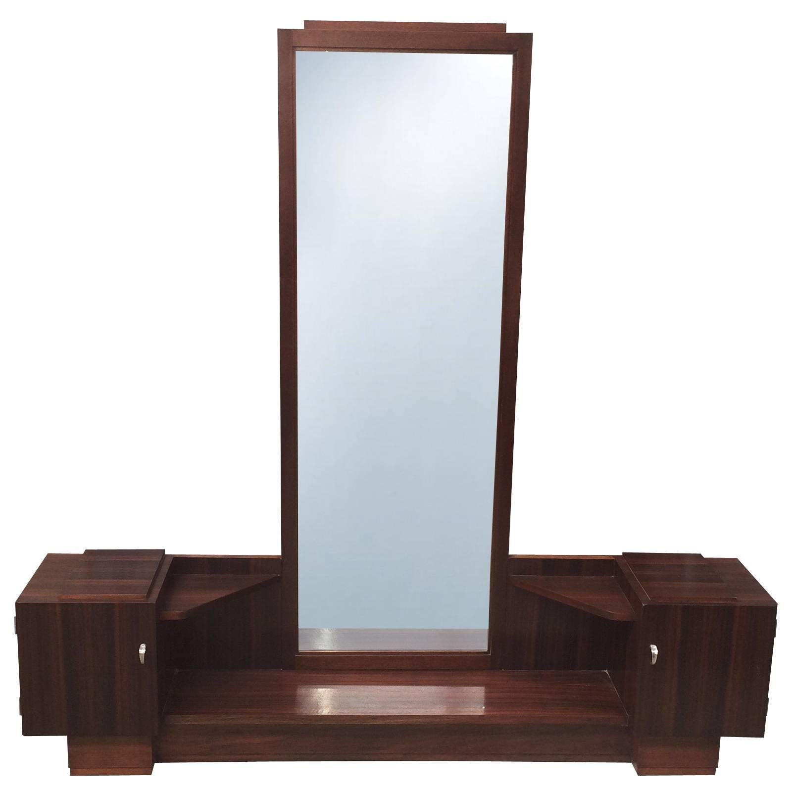 Art Deco Majorelle France dressing table, all in stunning French Macassar wood in vertically displayed grain to face and edges. This piece displays the branded, Majorelle Insignia to a discreet rear area near floor area.
The Dressing Table has a