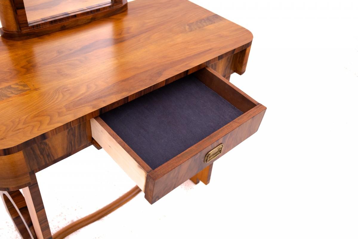 Polish Art Deco dressing table, Poland, circa 1930. For Sale