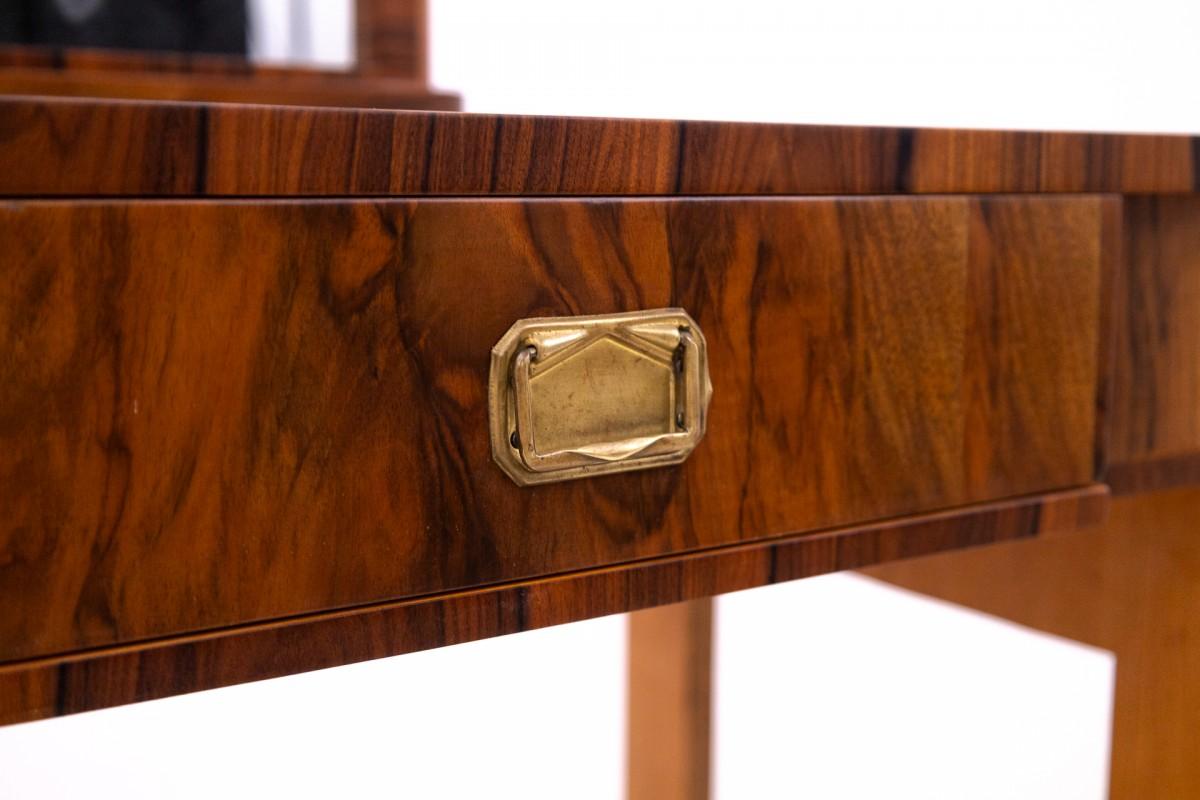 Art Deco dressing table, Poland, circa 1930. For Sale 2