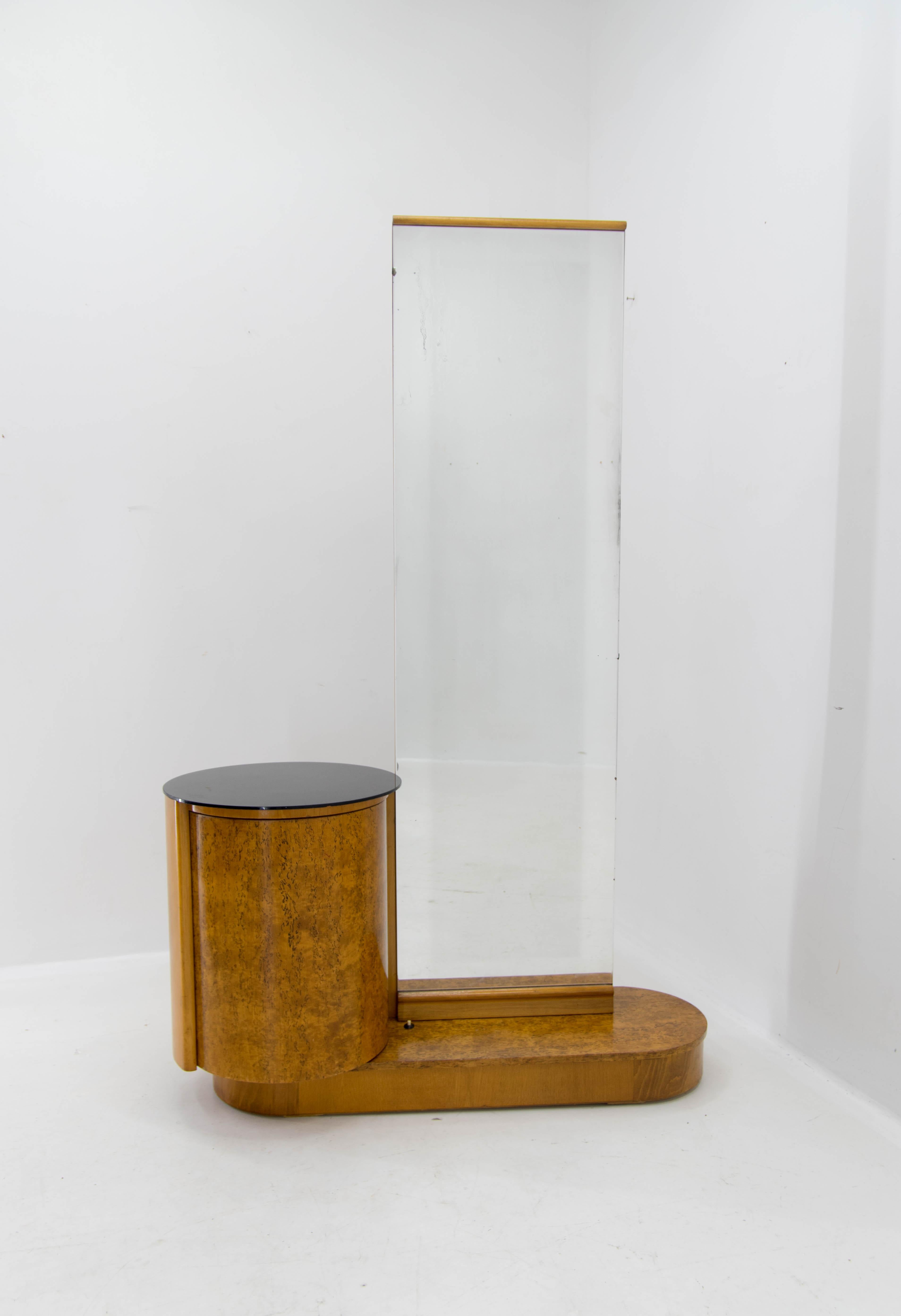 Art Deco Dressing Table with Mirror and Light by Halabala, 1940s In Good Condition In Praha, CZ