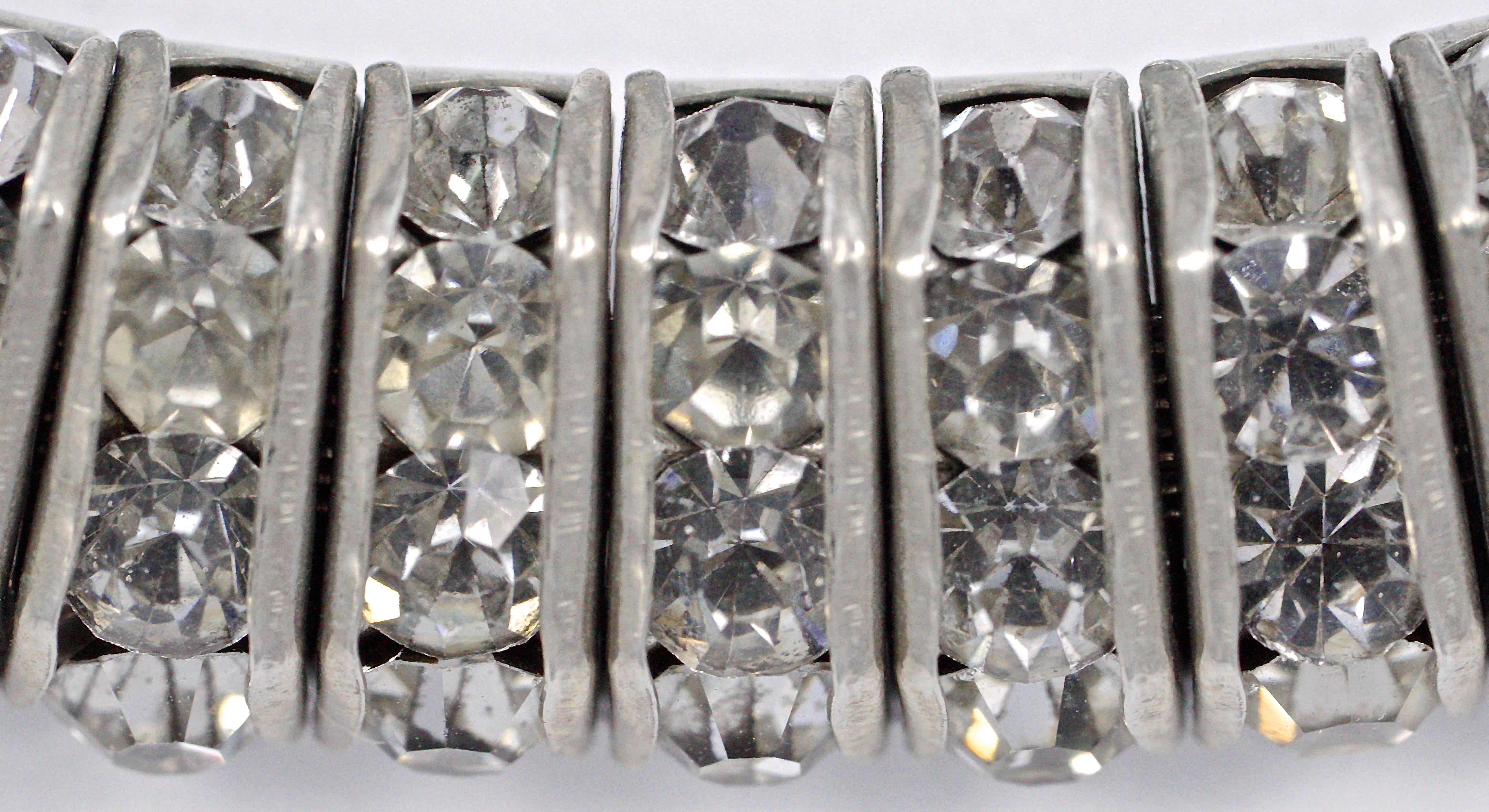 Donna Collana Art Deco DRGM in tonalità argento e strass incastonati, anni '30, Germania in vendita
