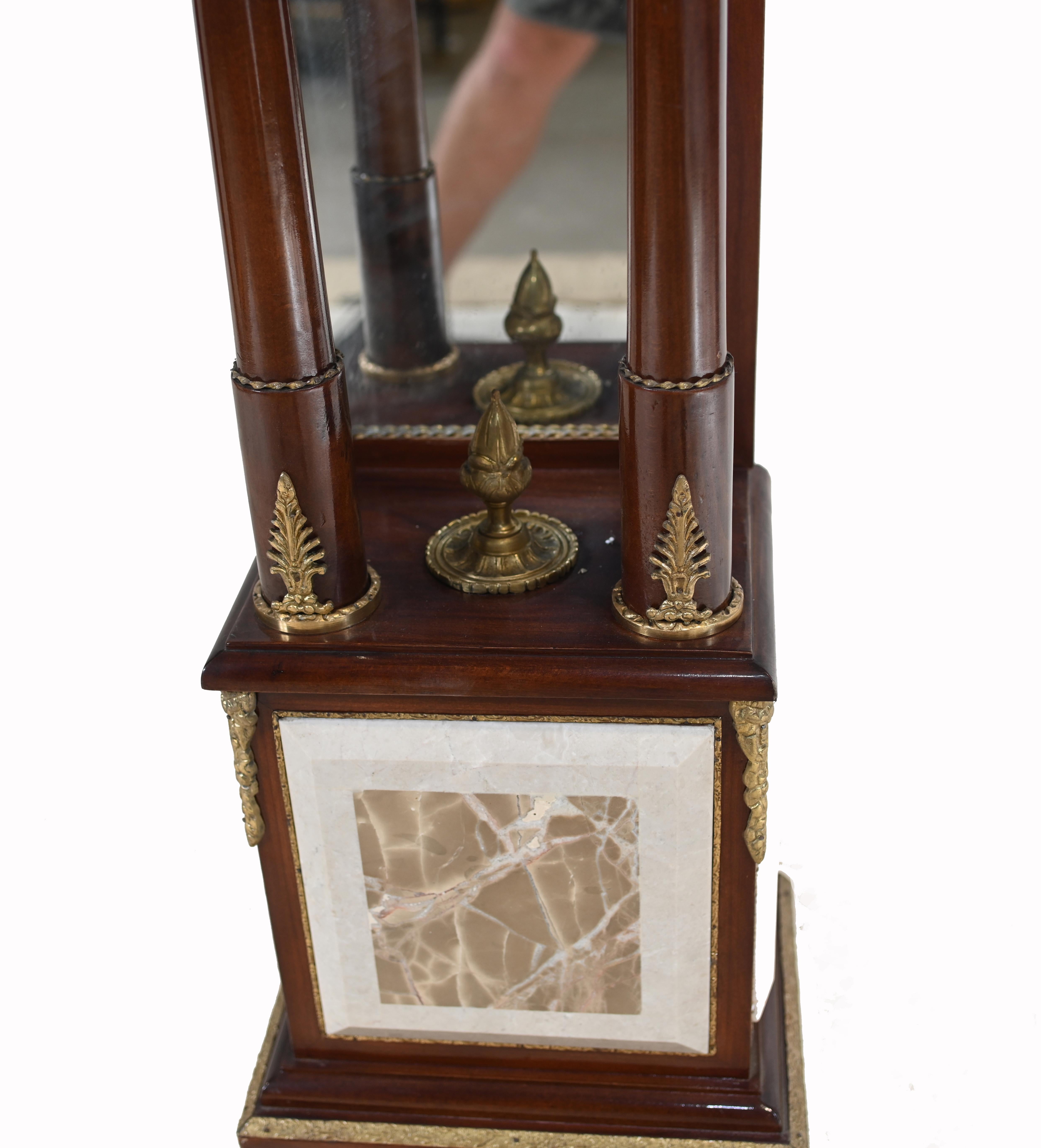 Art déco Armoire à boissons Art Déco 1920s Armoires à cocktails Meubles en vente