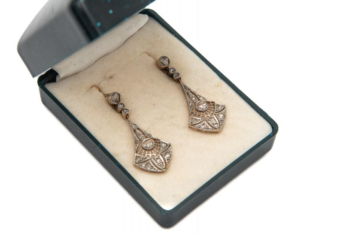 Art Deco drop gold earrings with diamonds, circa 1925. 3