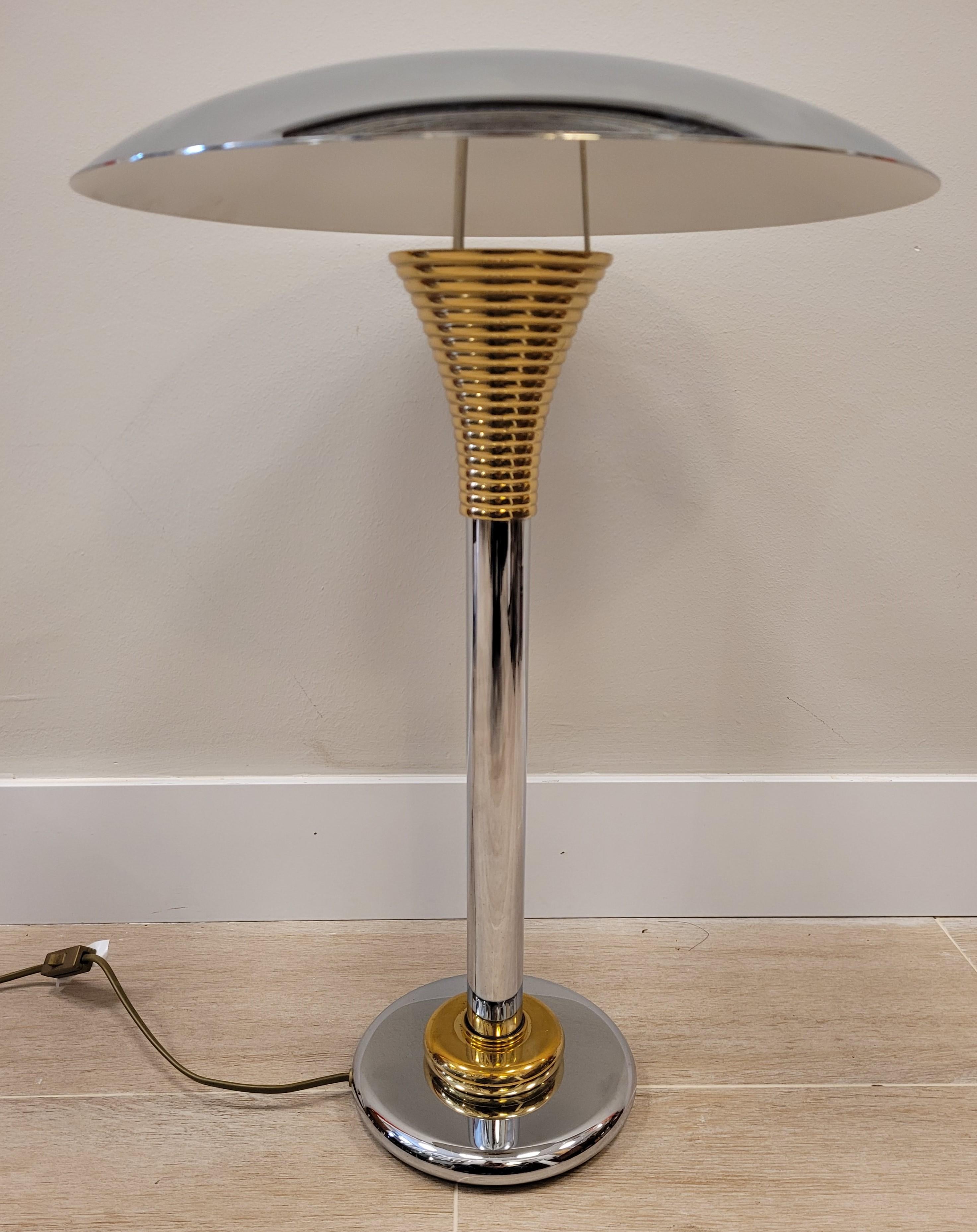 Ministerial table lamp signed Drummond, France 1950s, chromed metal and gilded bronze , in excellent condition, normal signs of time wear.
A Woka  table Lamps design from Drummond , France , edition  original from 1924 and this one is from 1950