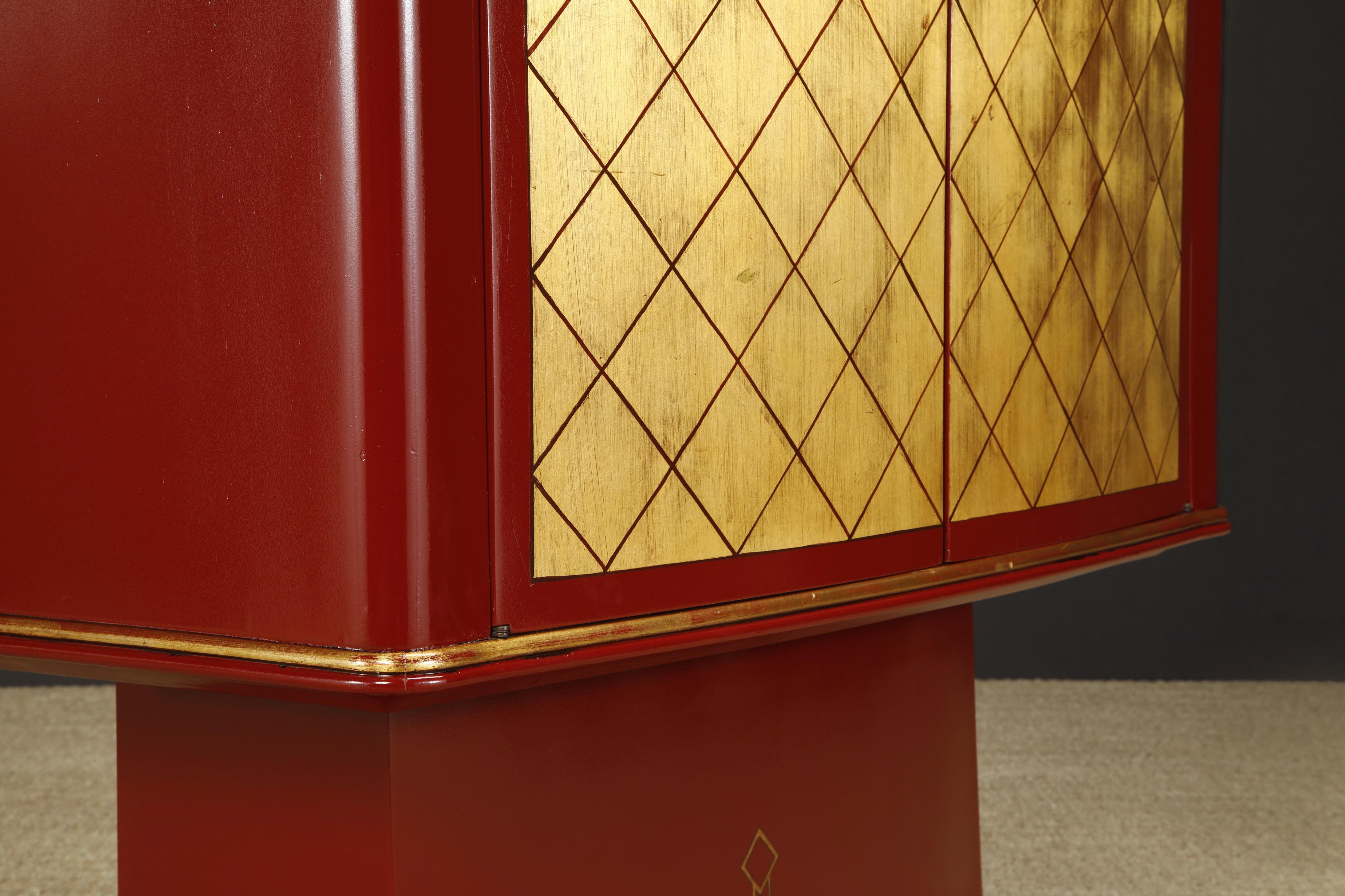 Art Deco Dry Bar Cabinet with Gold Leaf Doors, circa 1930s, Restored For Sale 6