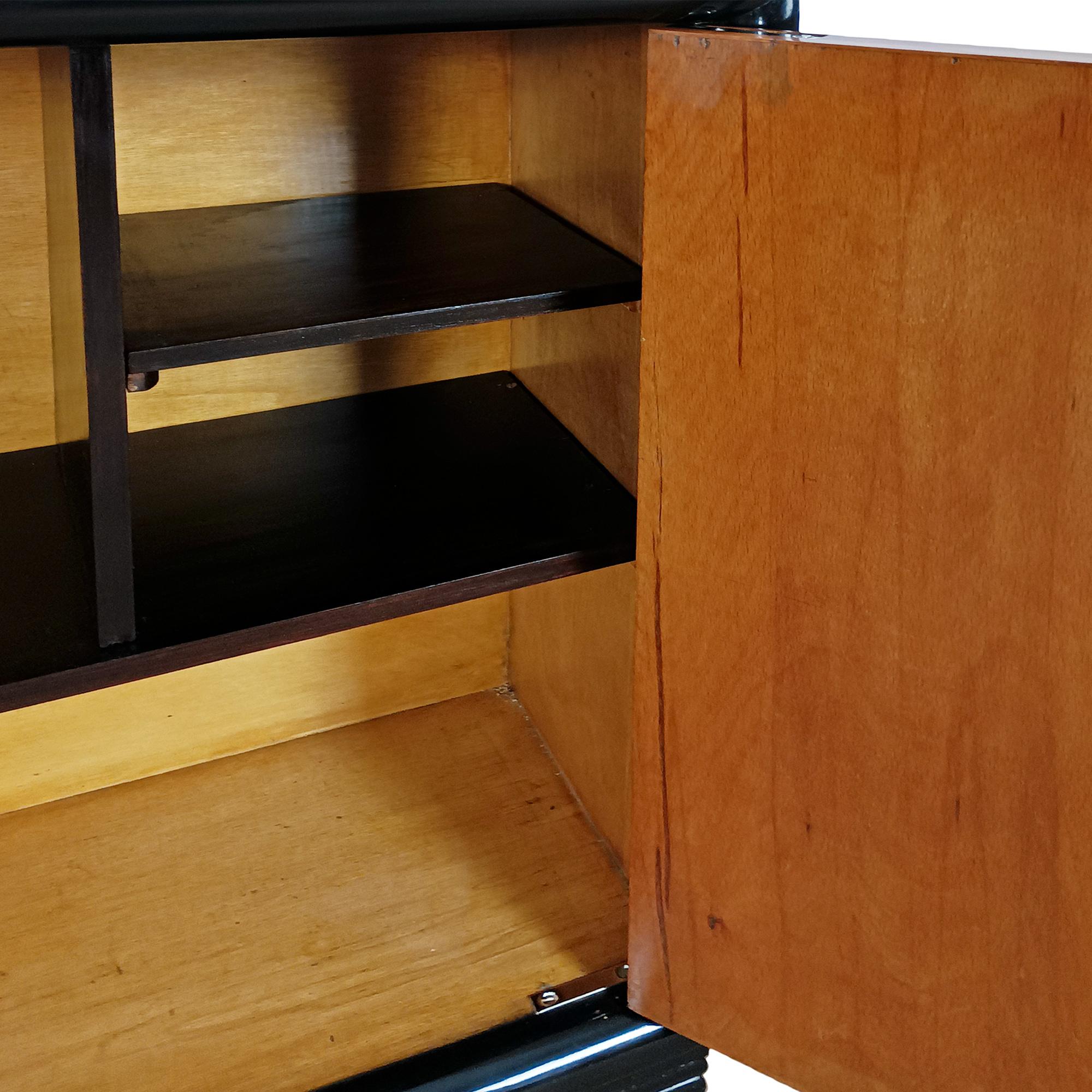 Birdseye Maple Art Deco dry bar or cabinet – Italy 1930