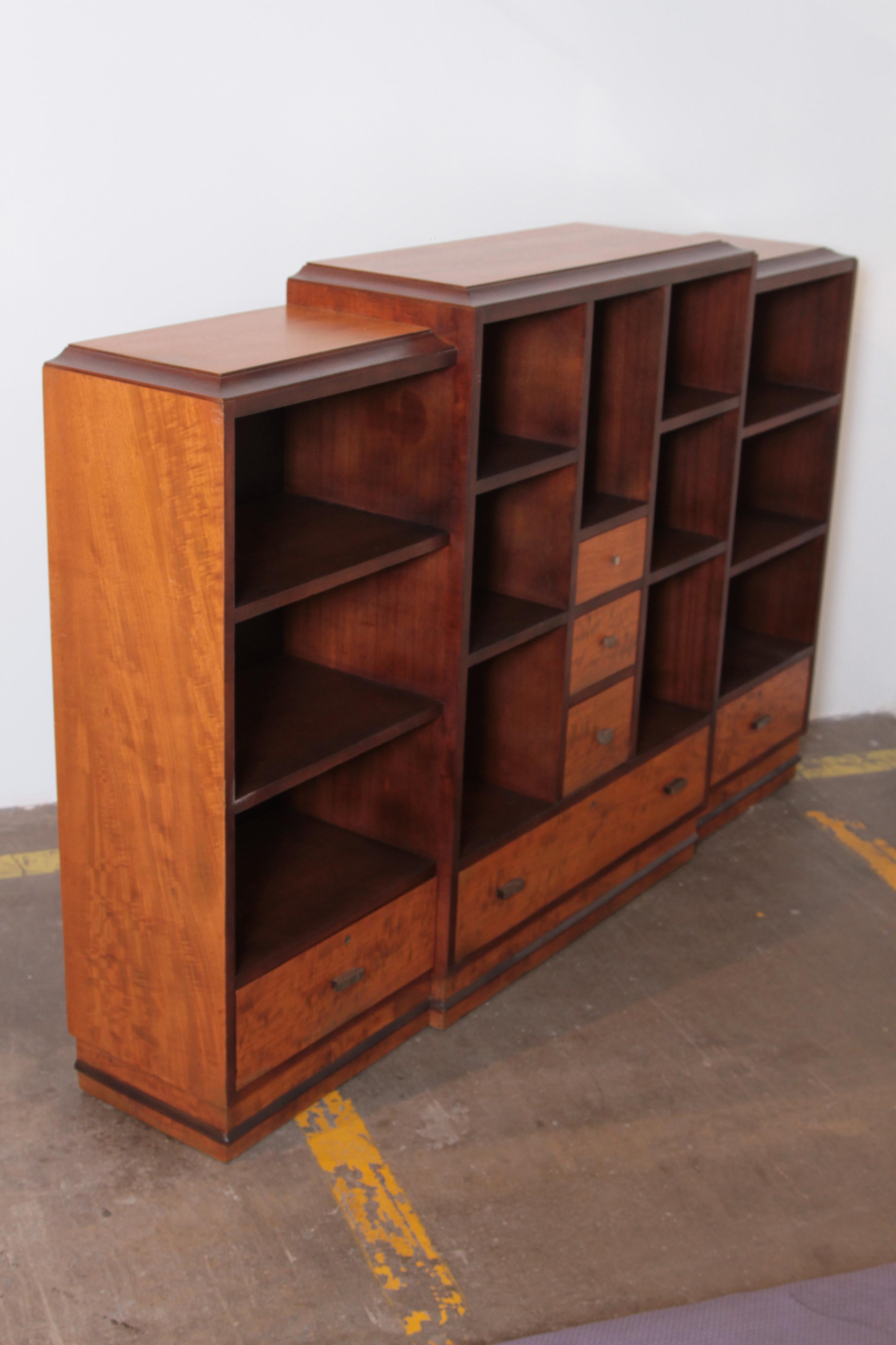 Mid-20th Century Art Deco Dynamique Creations Johnson Furniture Co. Skyscraper Bookcase Wall Unit For Sale