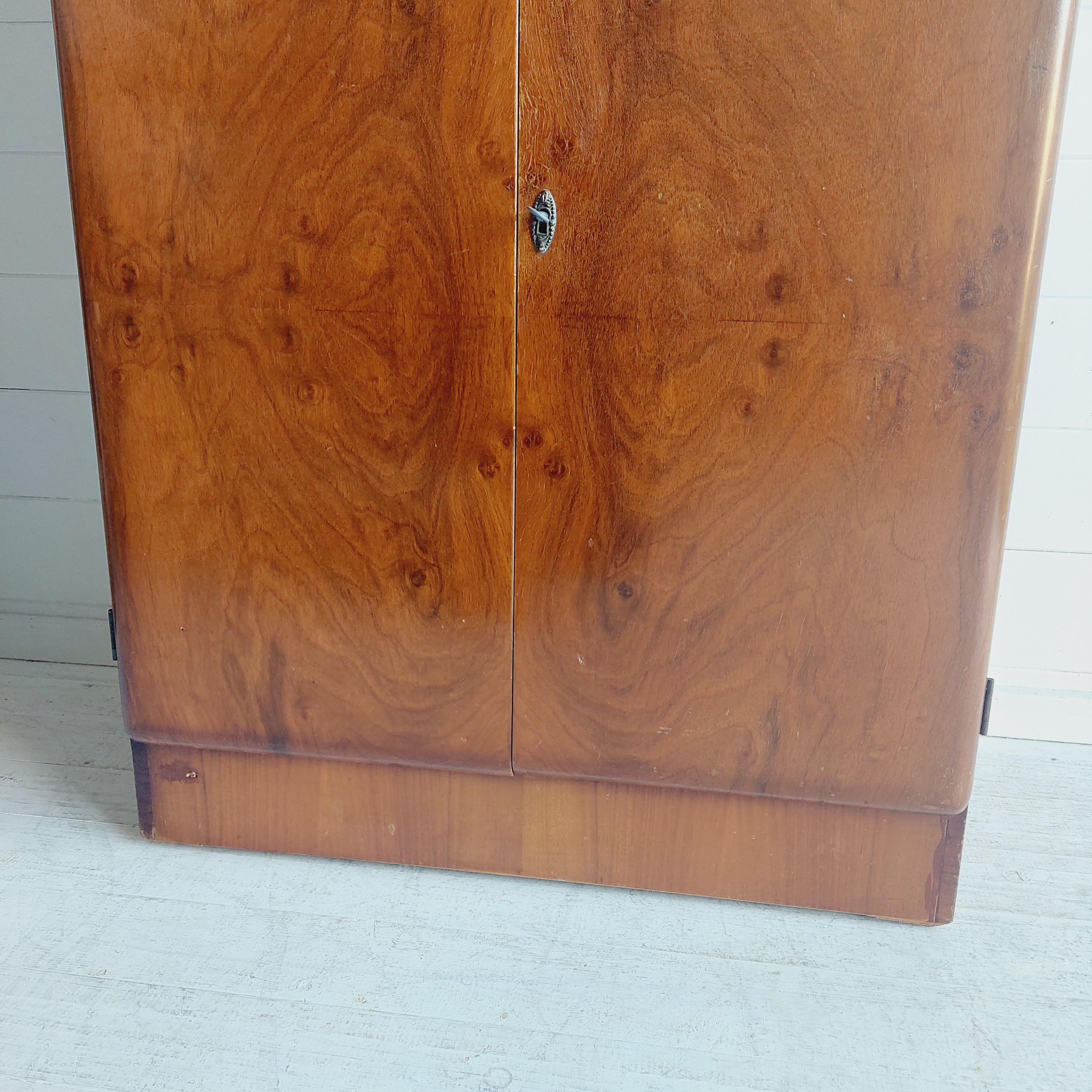 Art Deco Early Mid century walnut Cocktail drinks Cabinet, Vintage  Bar, 40s 9