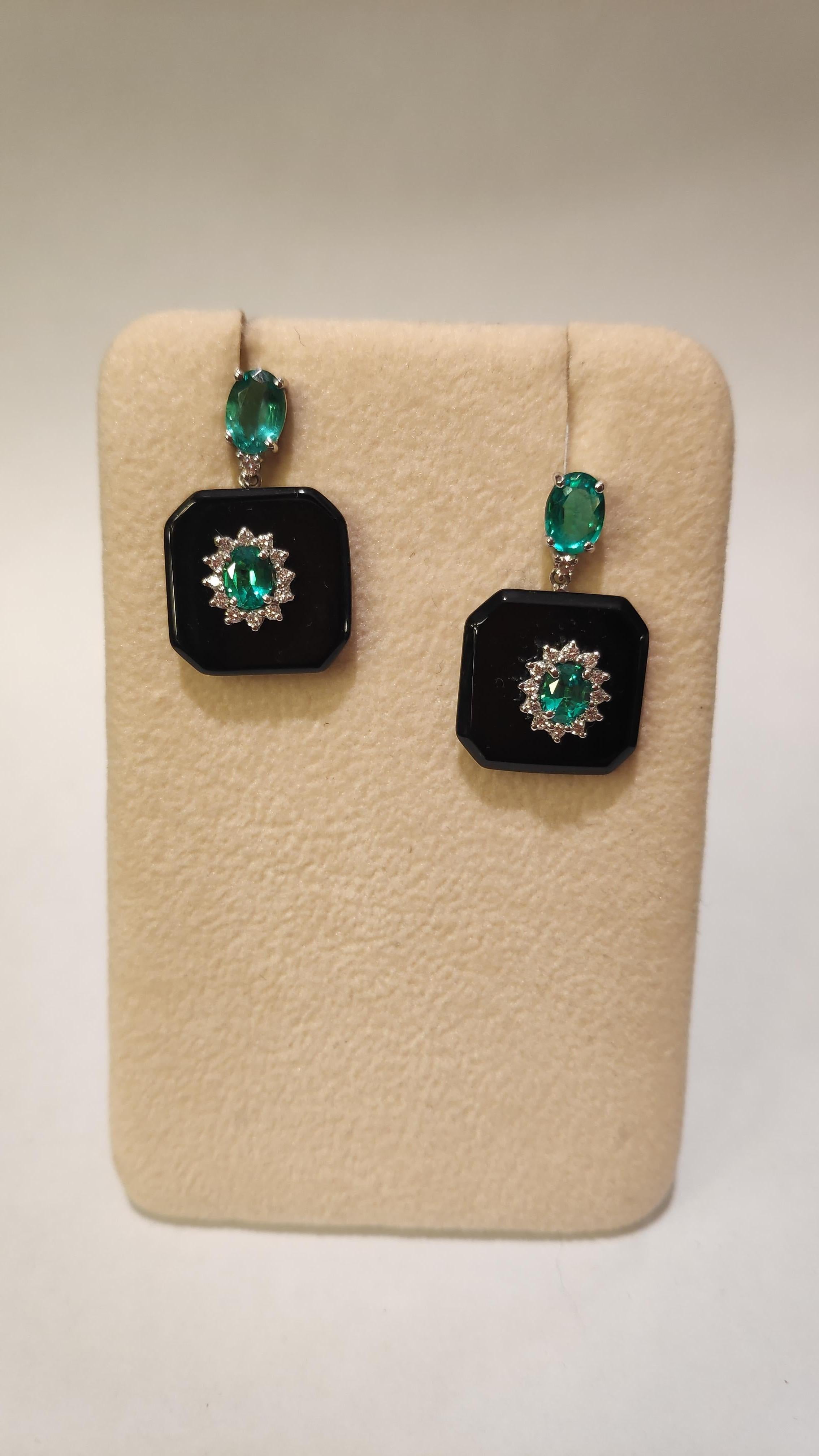 Round Cut Art Deco Style Earrings Emerald and Onix
