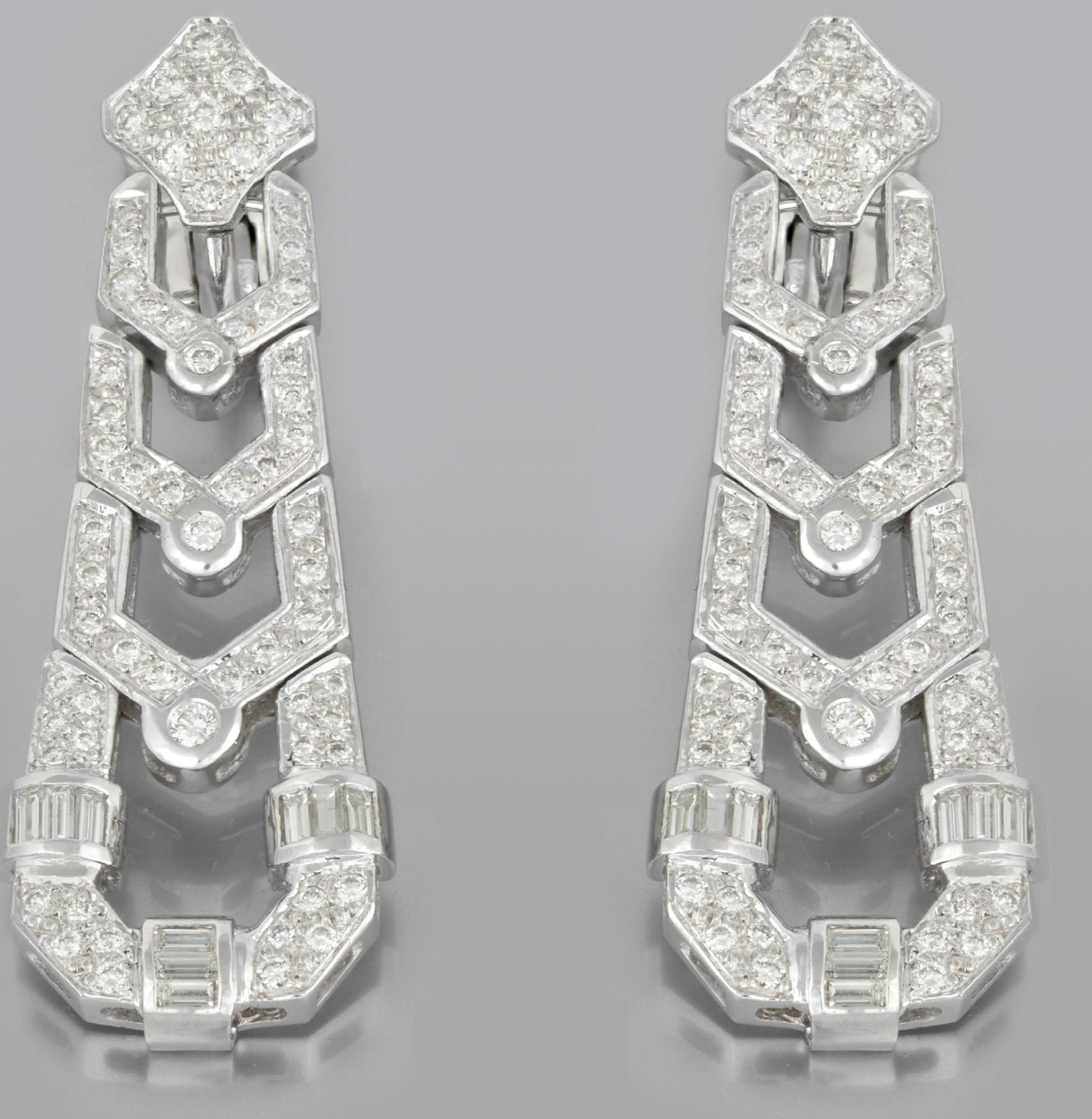 Women's or Men's Art Deco Earrings For Sale