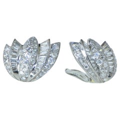 Art Deco Earrings in Platinum and Fine Diamonds, French, circa 1930