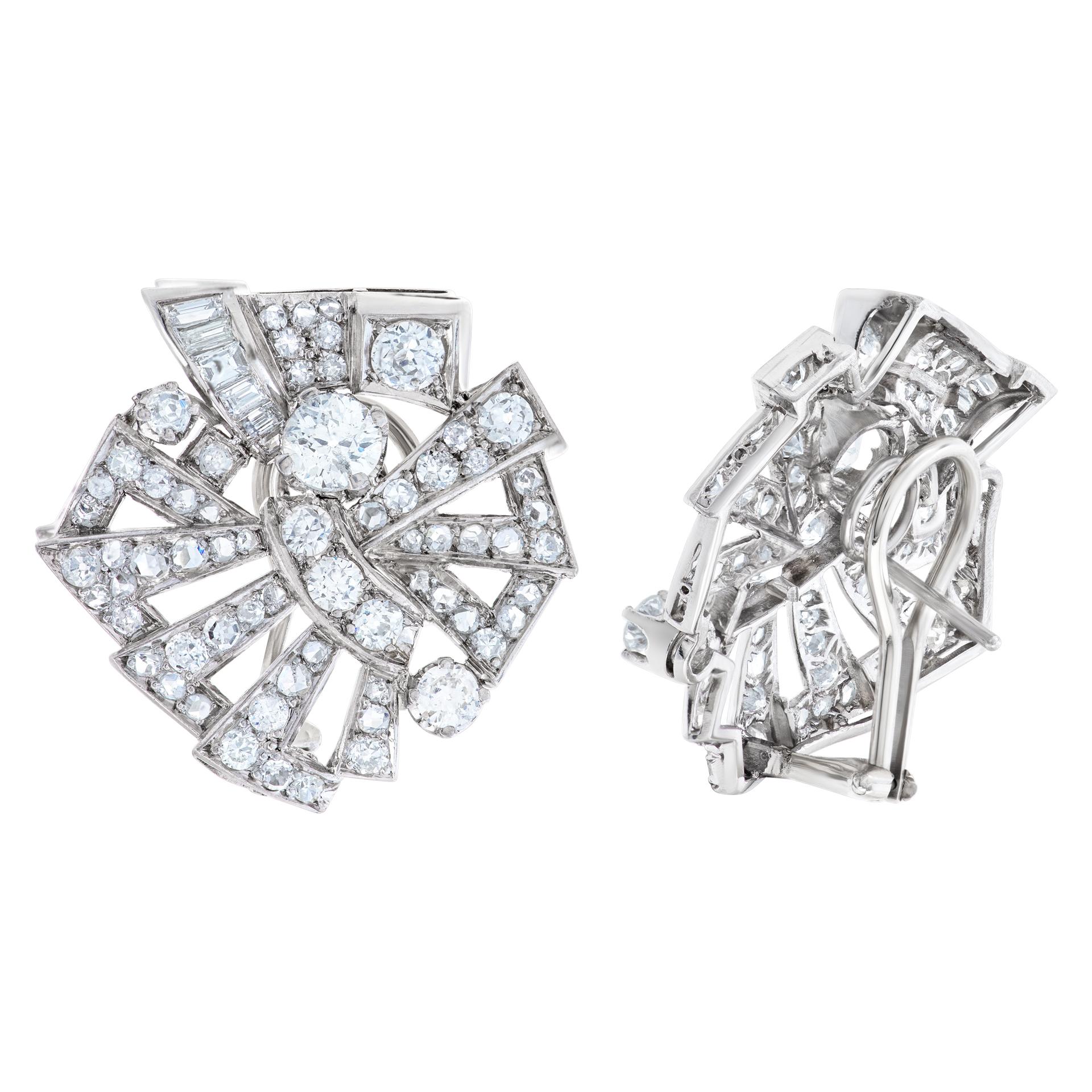 Women's Art Deco Style Earrings With over 5 carats of Diamonds Set In Platinum For Sale