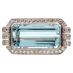 Art Deco East to West 10.00ct Aquamarine and Diamond Cocktail Ring in Platinum